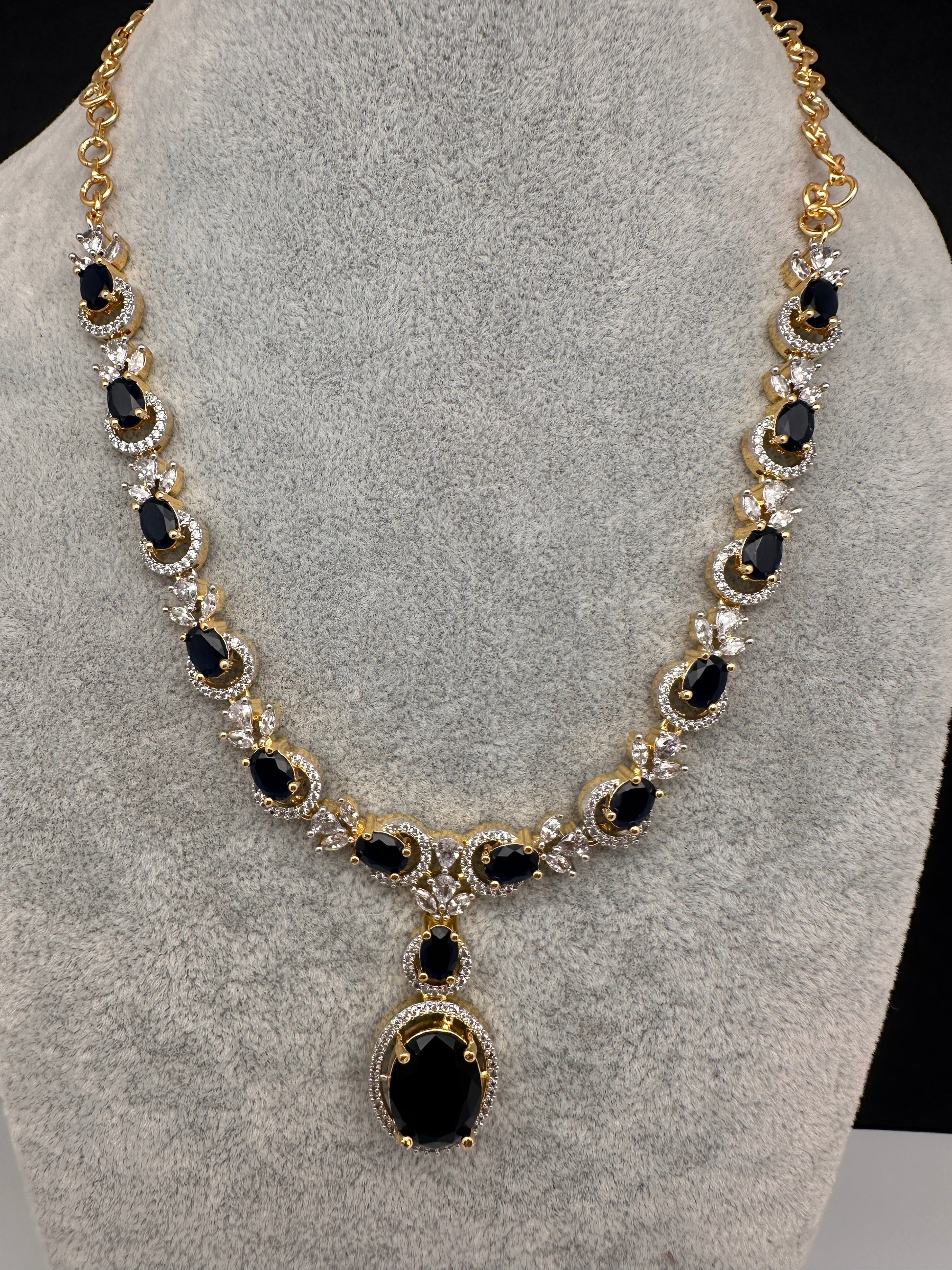 AD Color Stone Dainty Short Necklace - Blue