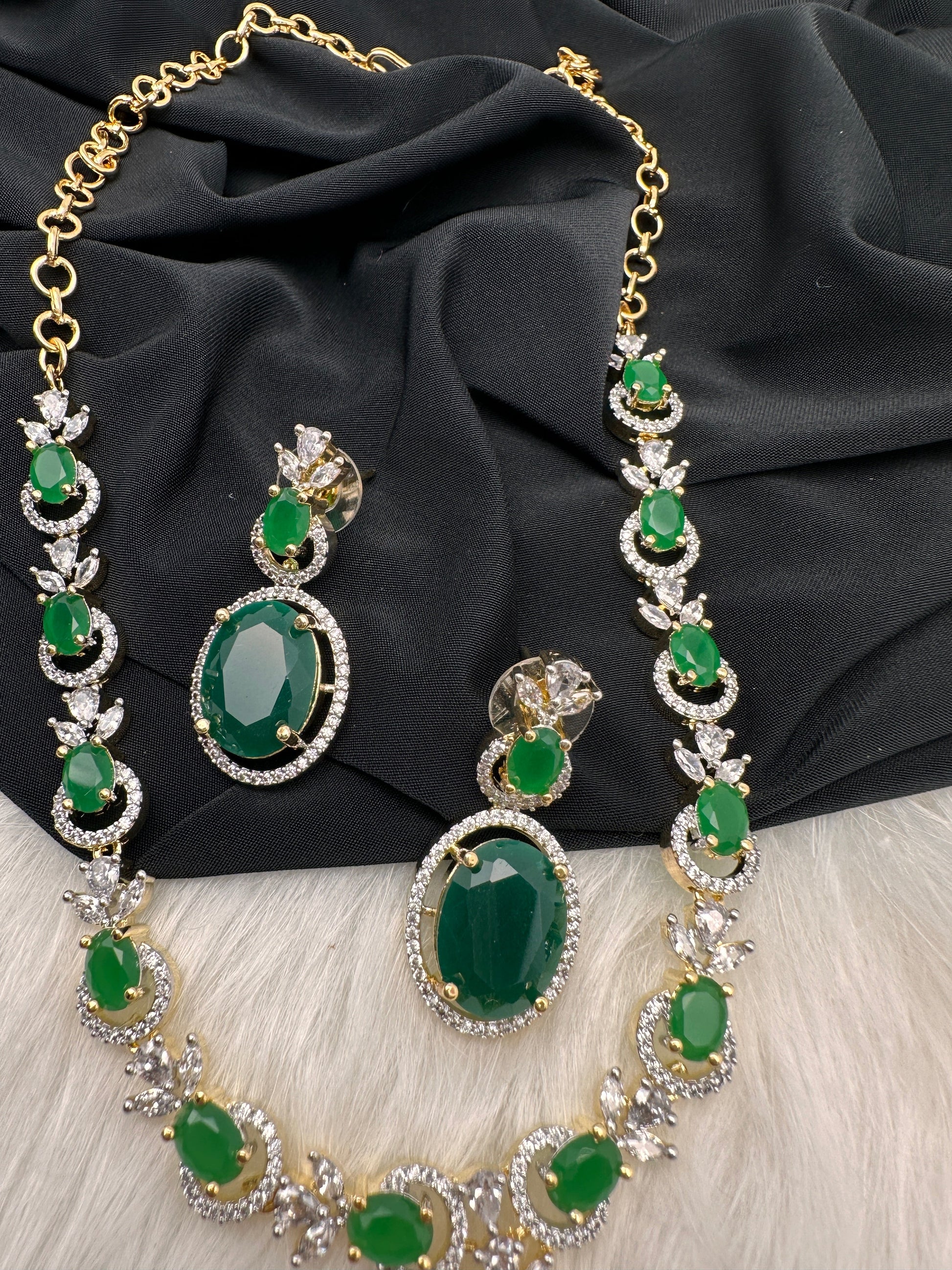 AD Color Stone Dainty Short Necklace - Green