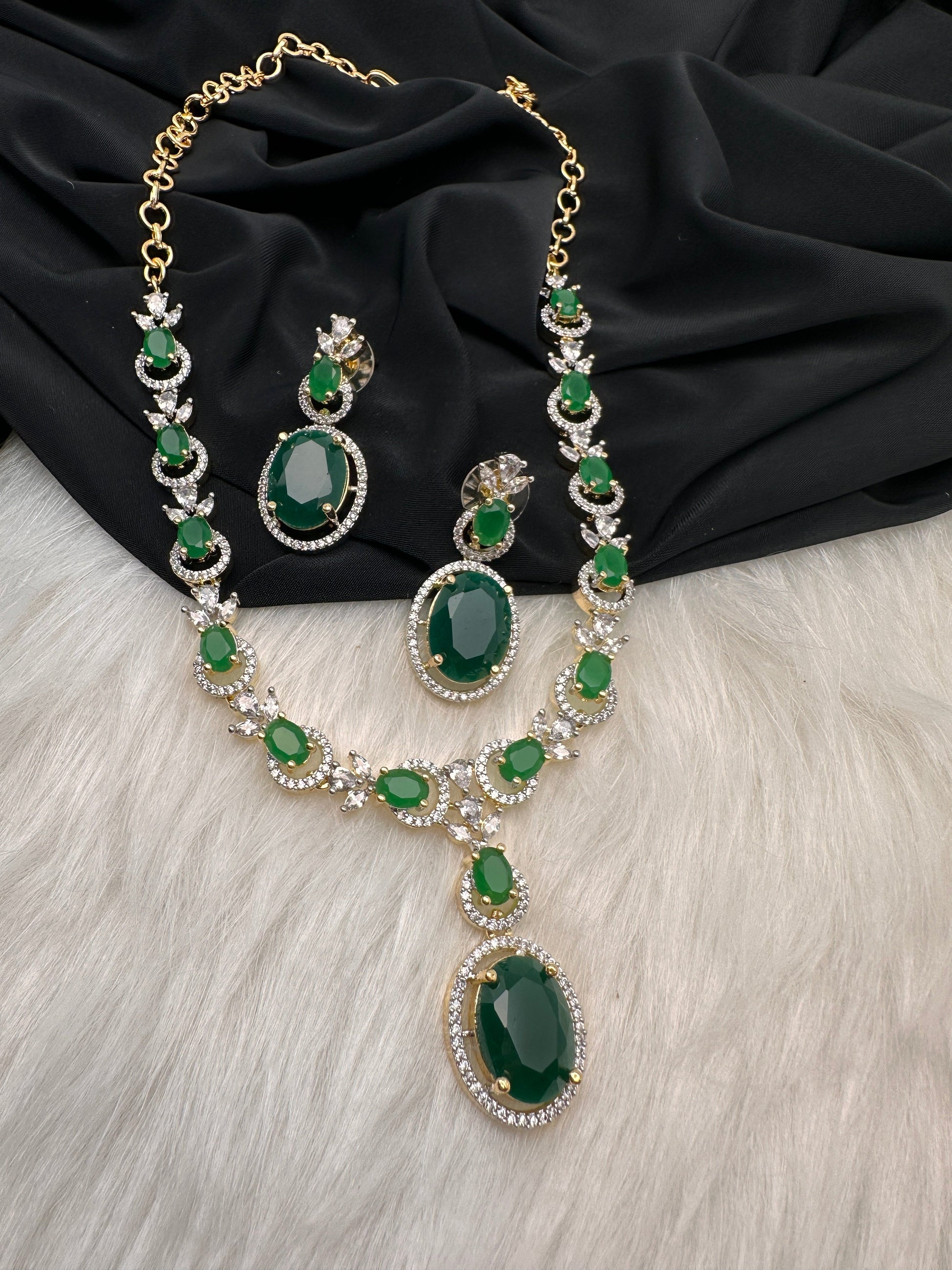 AD Color Stone Dainty Short Necklace - Green
