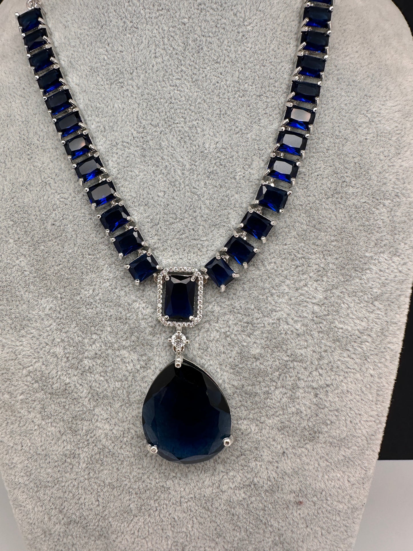 Blue Sapphire Short Necklace