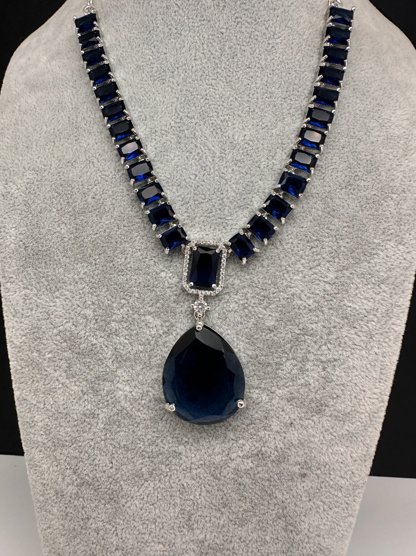 Blue Sapphire Short Necklace