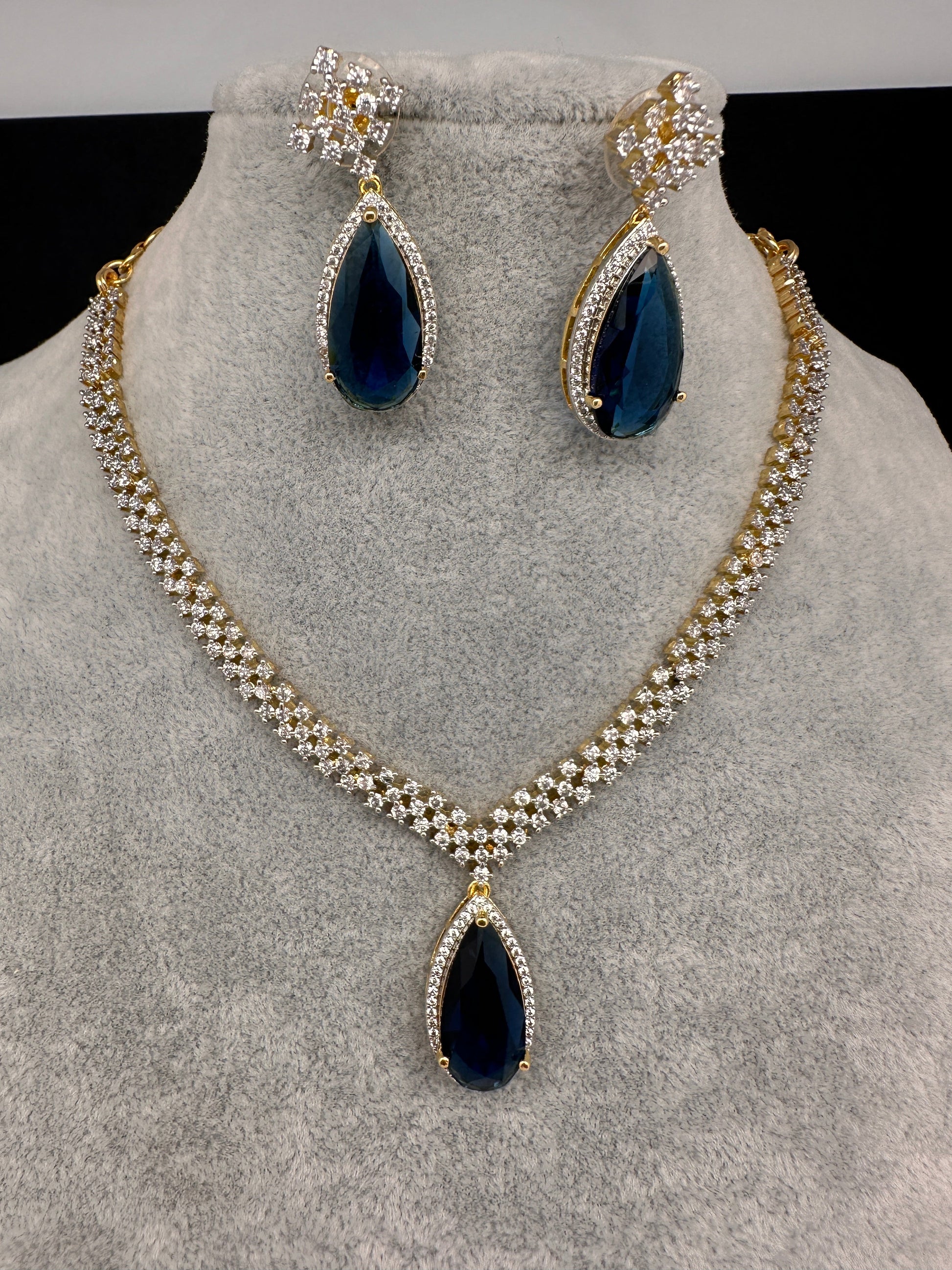 AD Color Stone Dainty Short Necklace - Blue