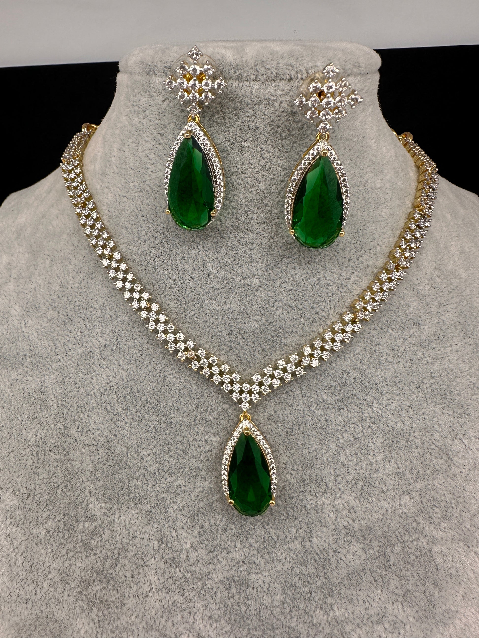 AD Color Stone Dainty Short Necklace - Green