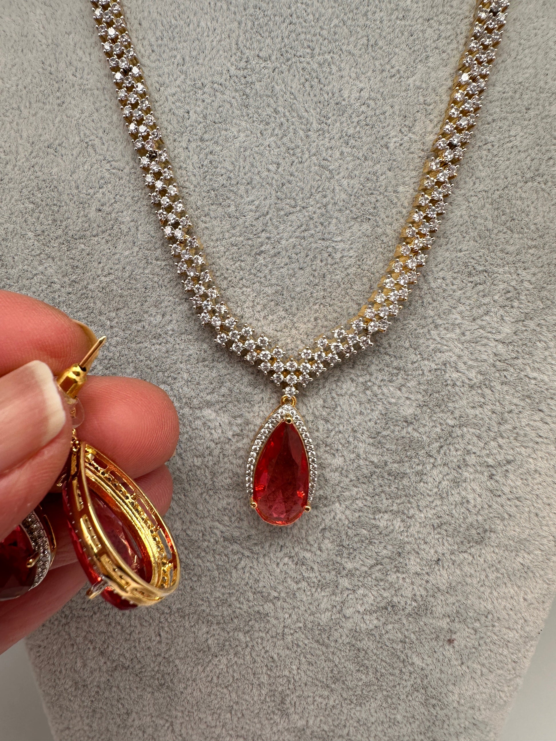 AD Color Stone Dainty Short Necklace - Red