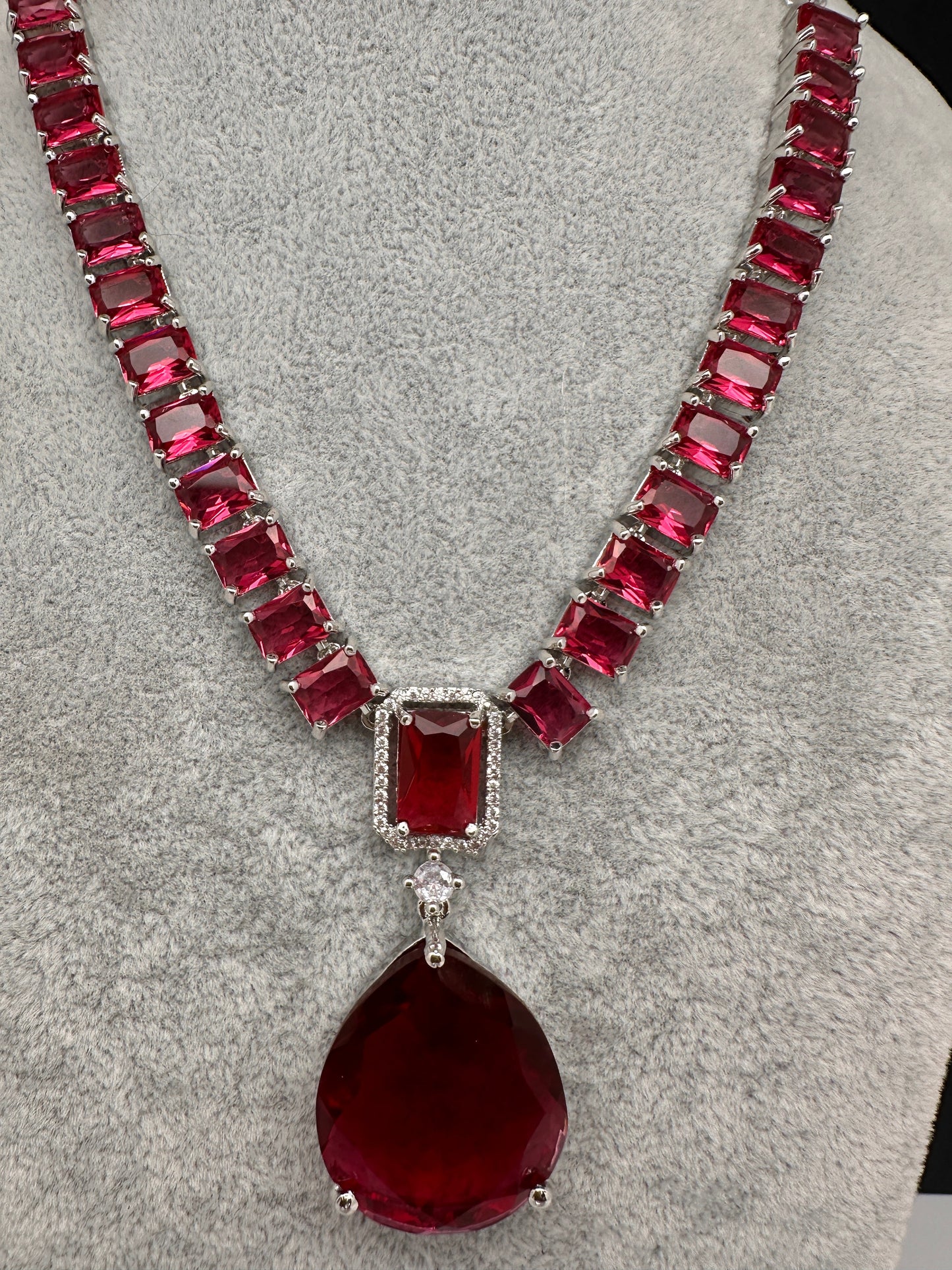 Wine Red Silver Short Necklace