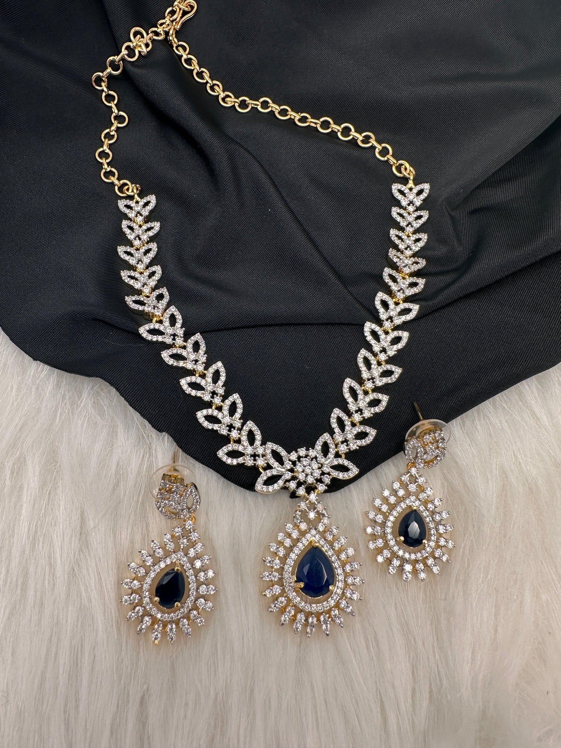 AD Color Stone Dainty Short Necklace - Blue
