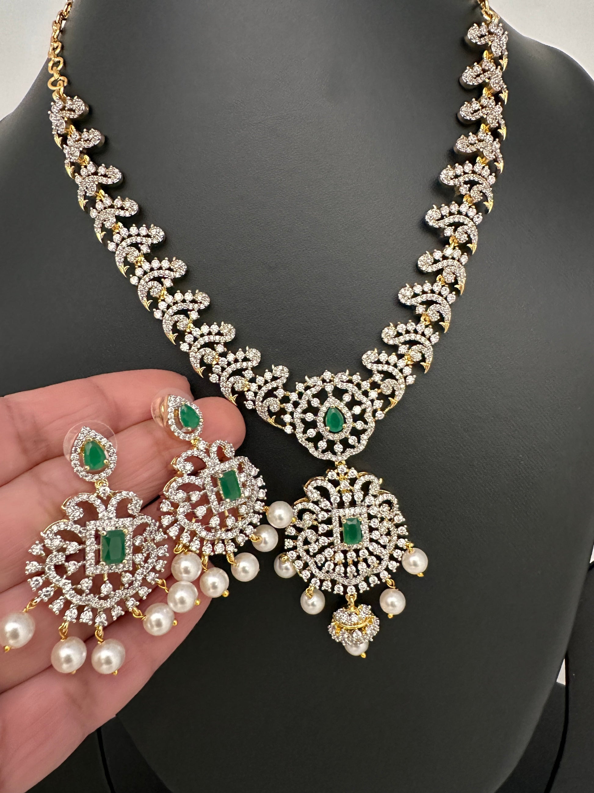AD Color Stone Dainty Short Necklace - Green