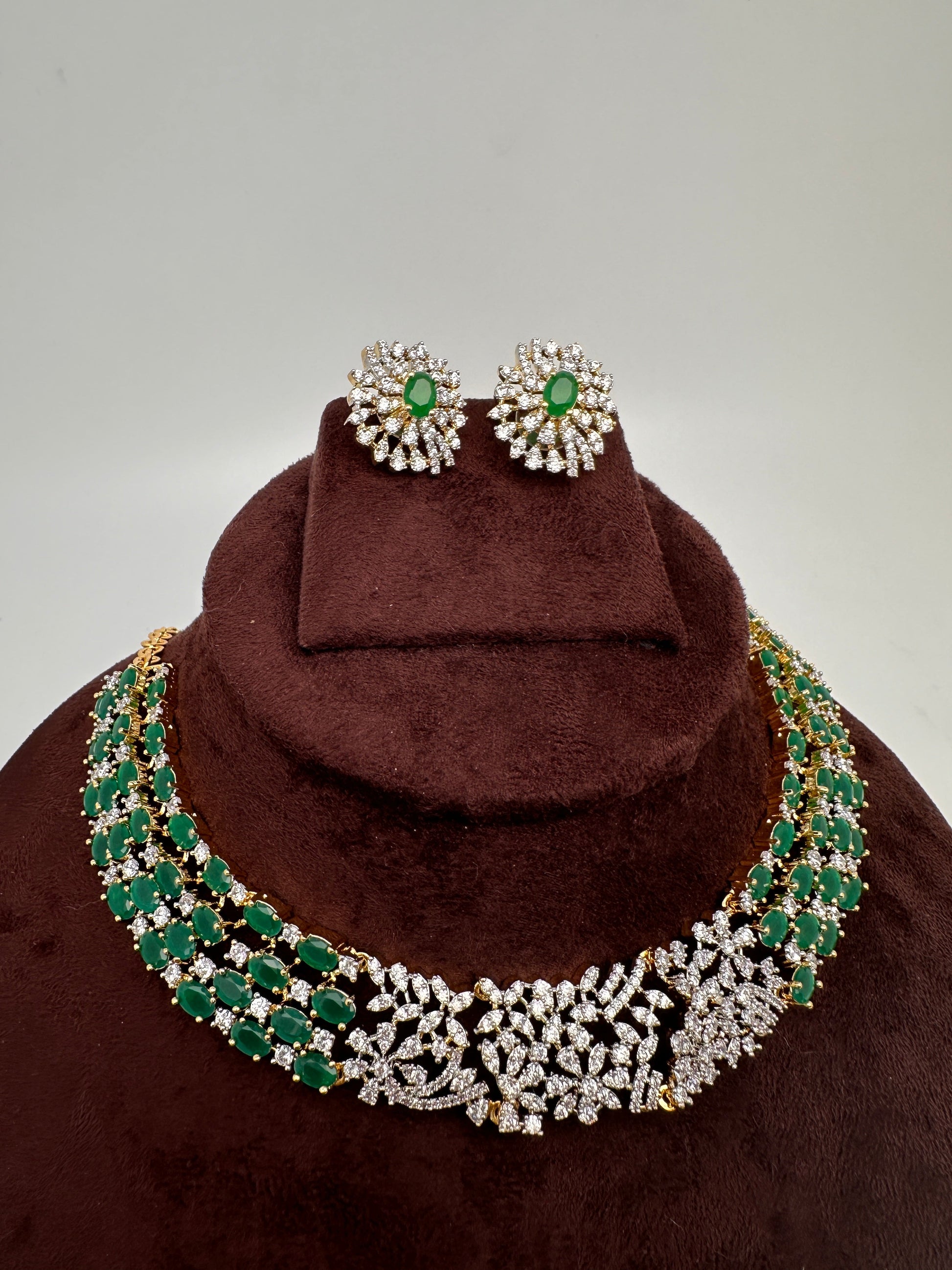 AD Color Stone Dainty Short Necklace - Green