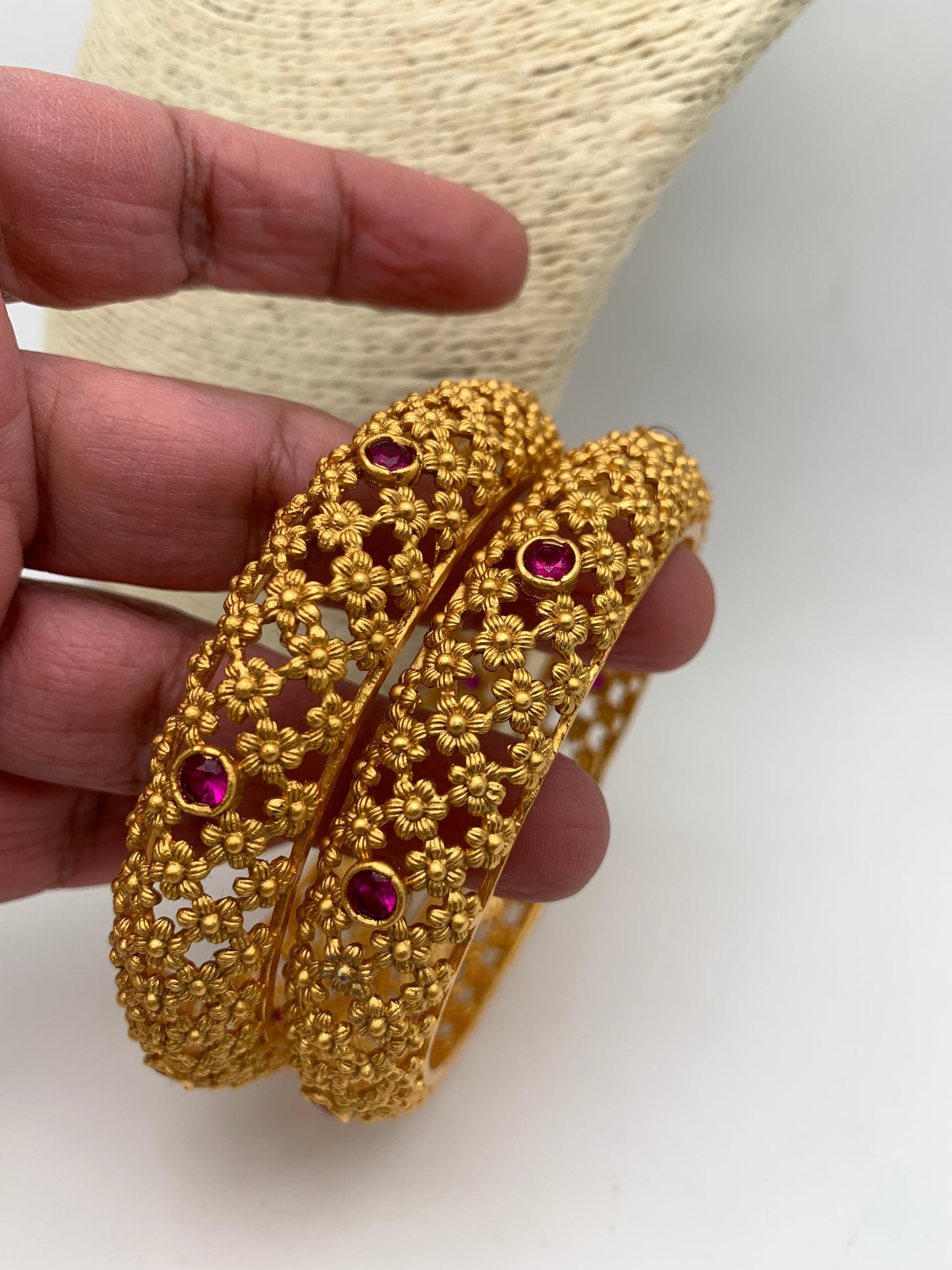 Golden Floral Design Kada