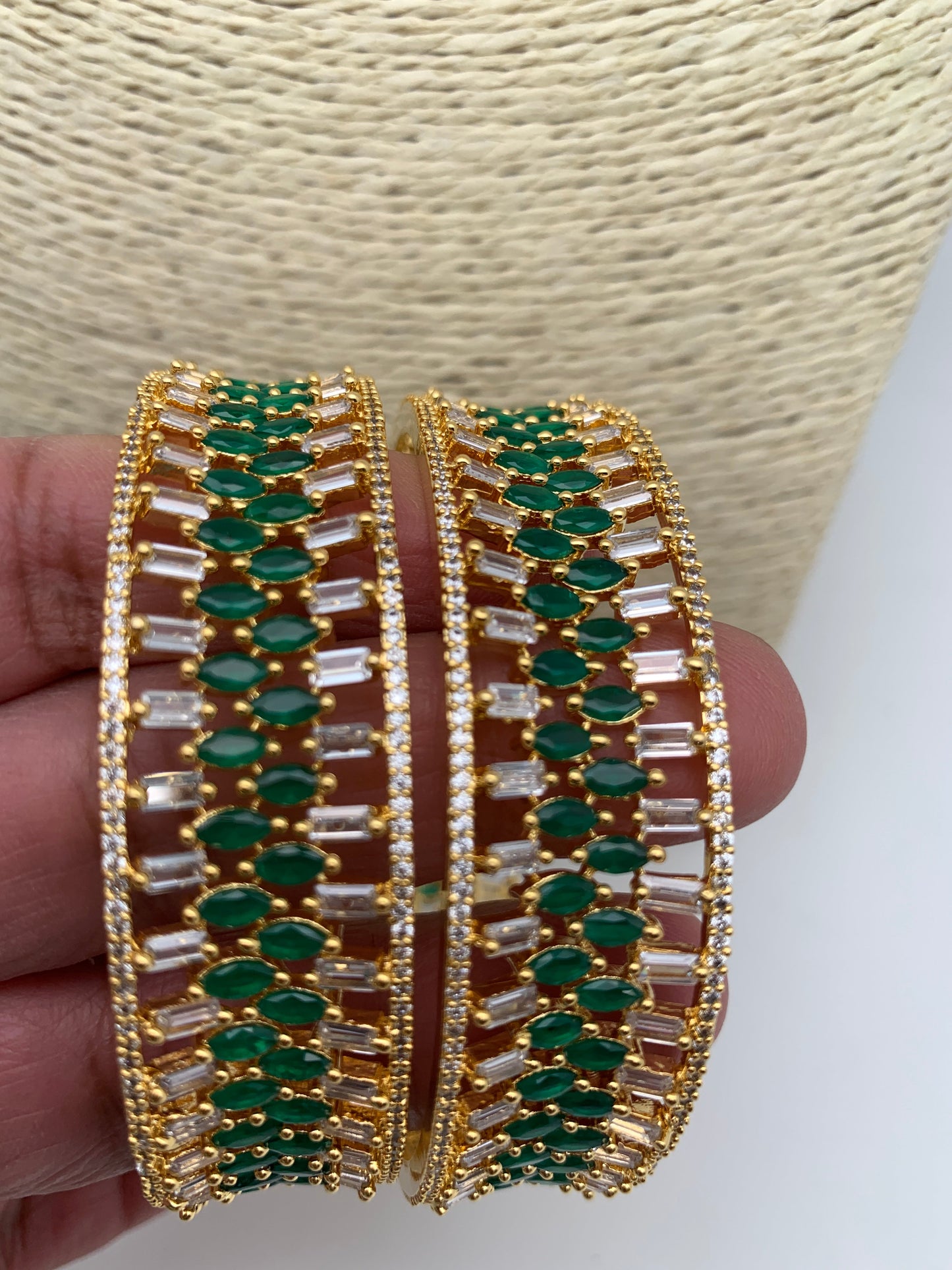 AD Emerald Green Stone Broad Golden Bangles