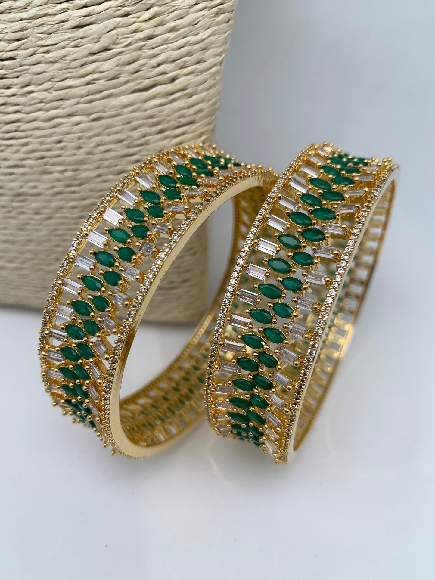 AD Emerald Green Stone Broad Golden Bangles
