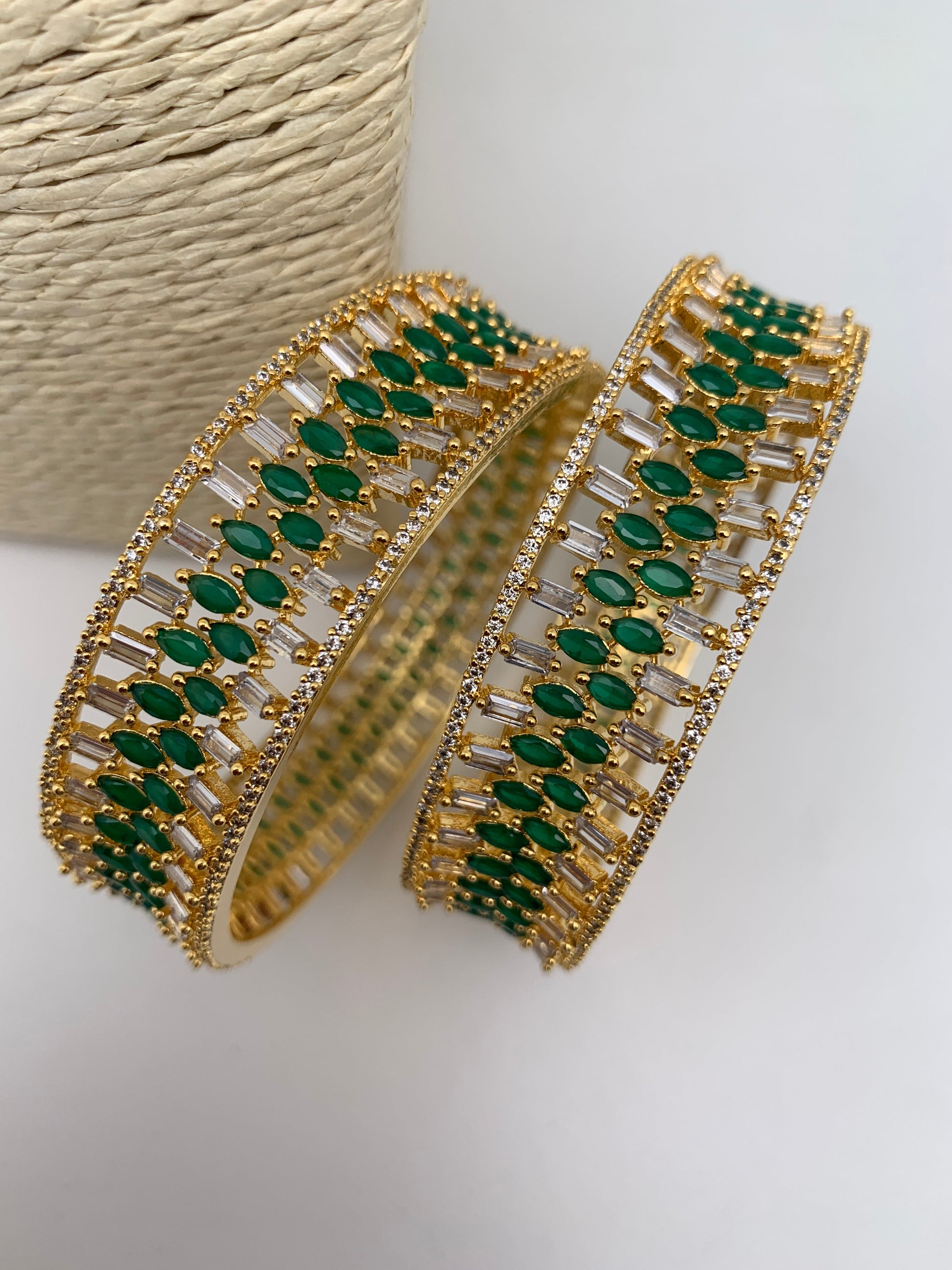 AD Emerald Green Stone Broad Golden Bangles