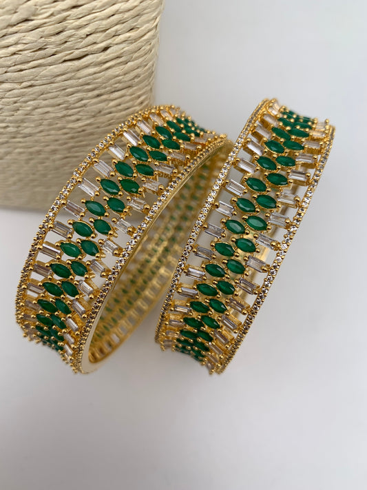 AD Emerald Green Stone Broad Golden Bangles