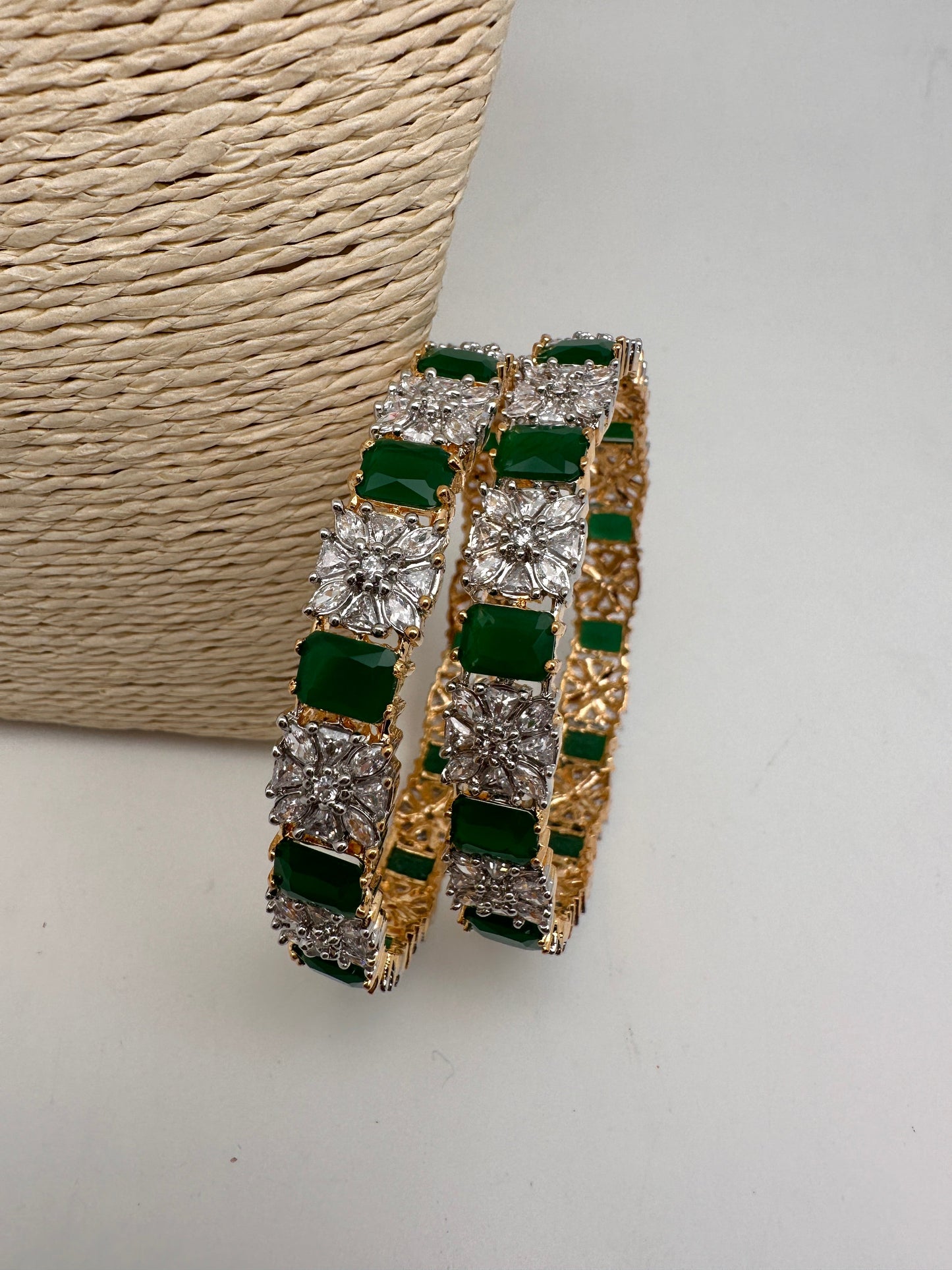 AD Emerald Green Stone Diamond Finish Floral Pattern Bangles