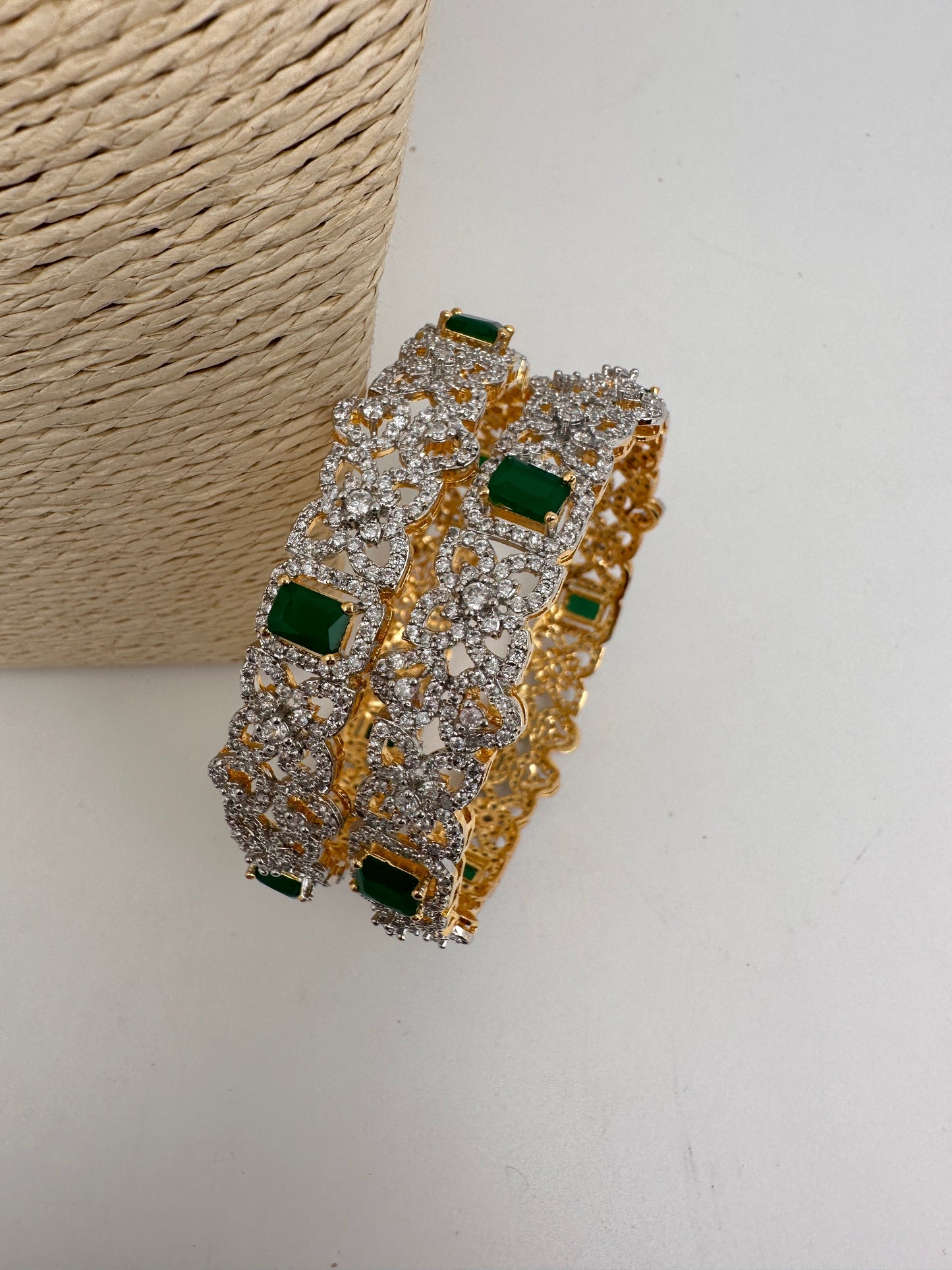 AD Emerald Green Stone Diamond Finish Floral Pattern Bangles