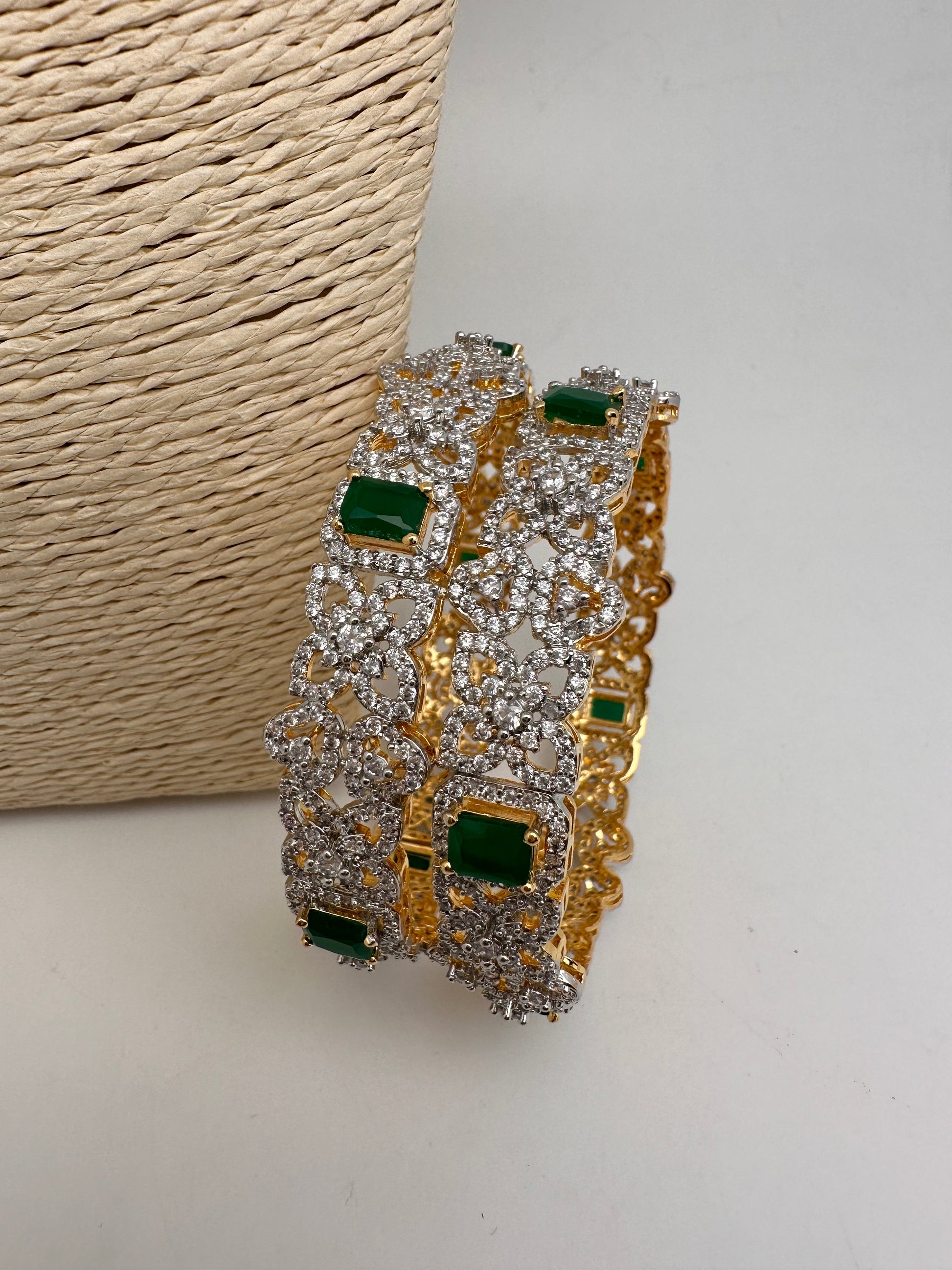 AD Emerald Green Stone Diamond Finish Floral Pattern Bangles