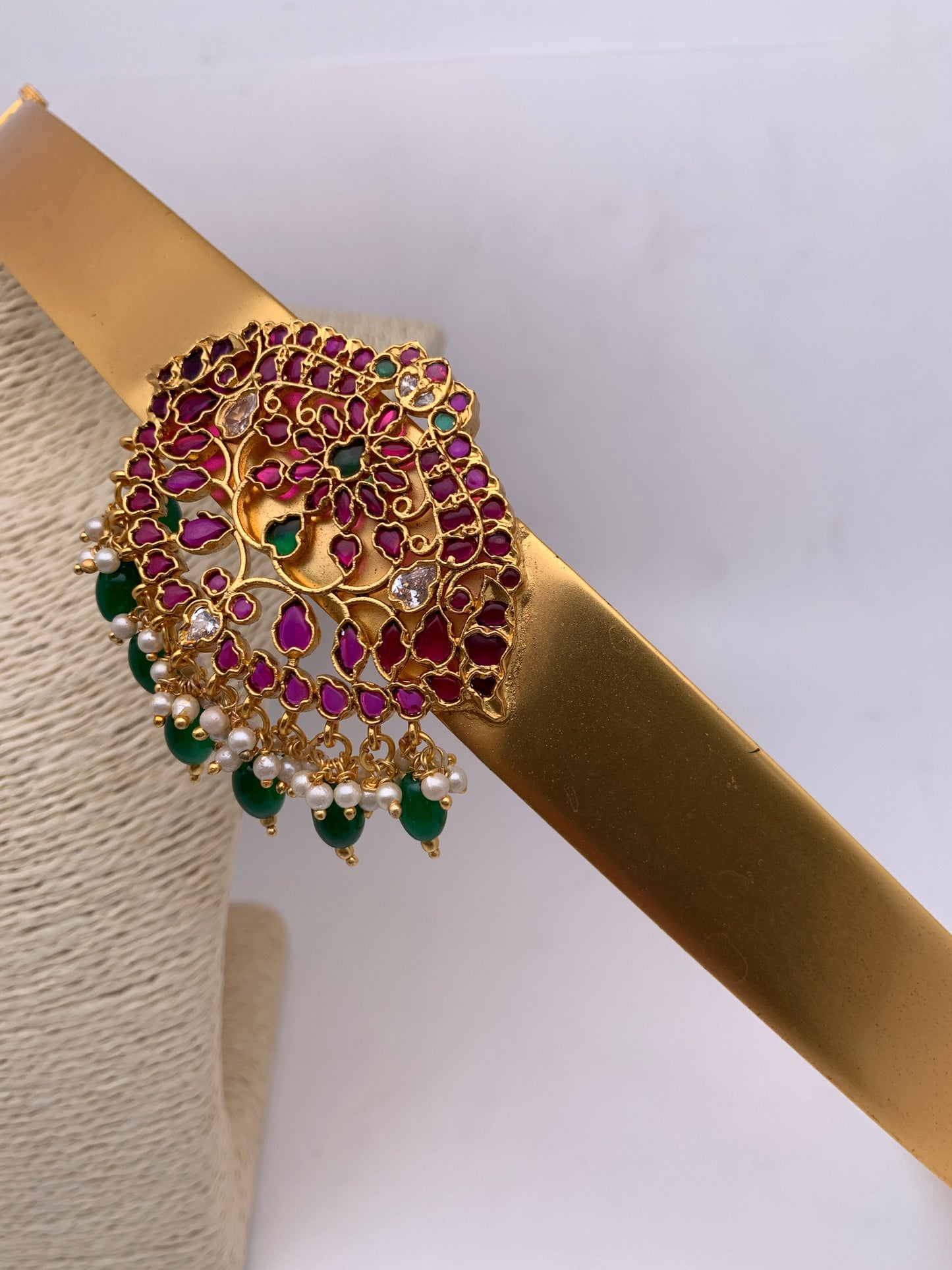 Red Kemp CZ Pearls Glossy Finish Waist Belt Vaddanam