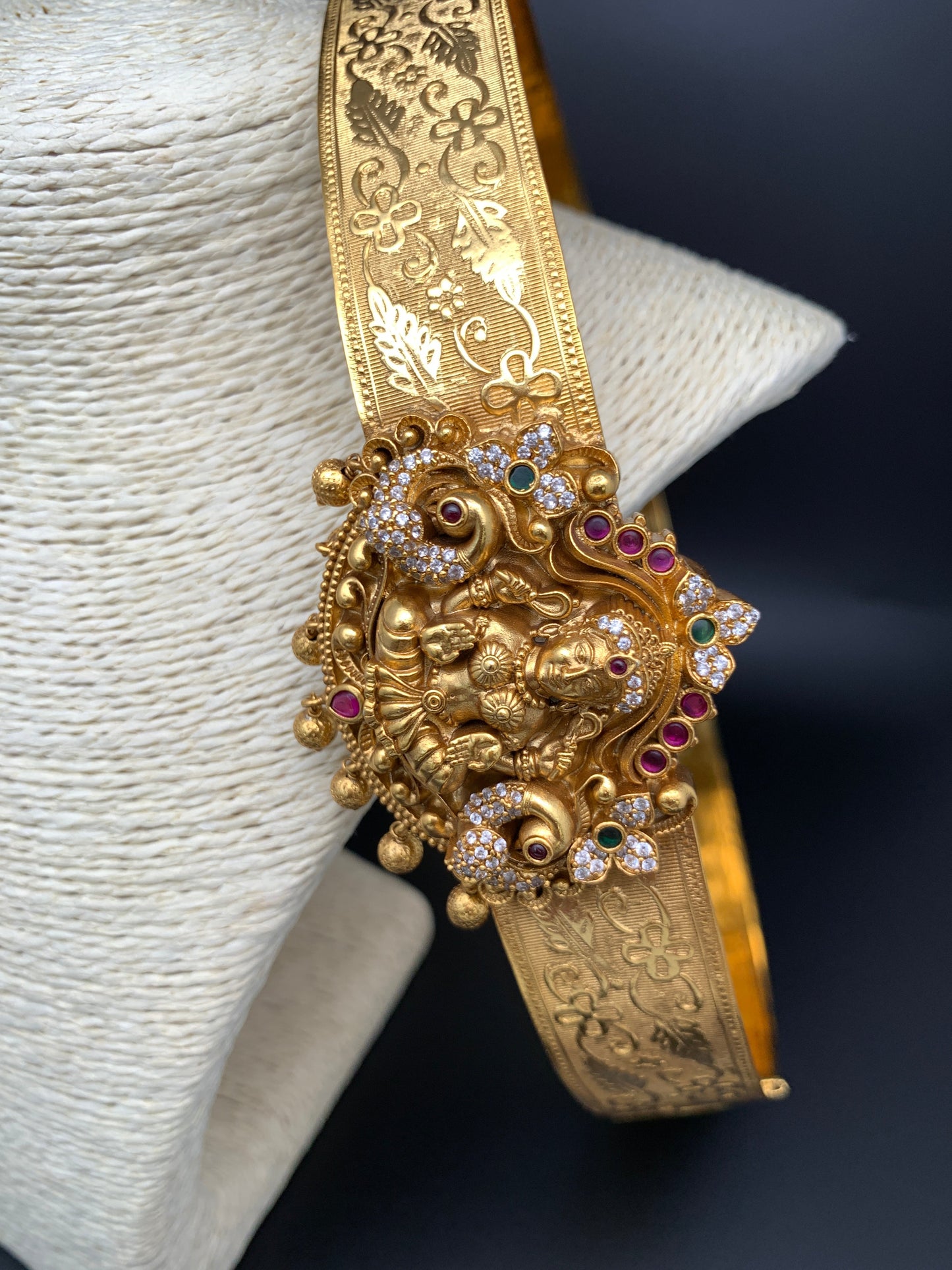 Goddess Lakshmi Motif Floral Self Design Waist Belt Vaddanam