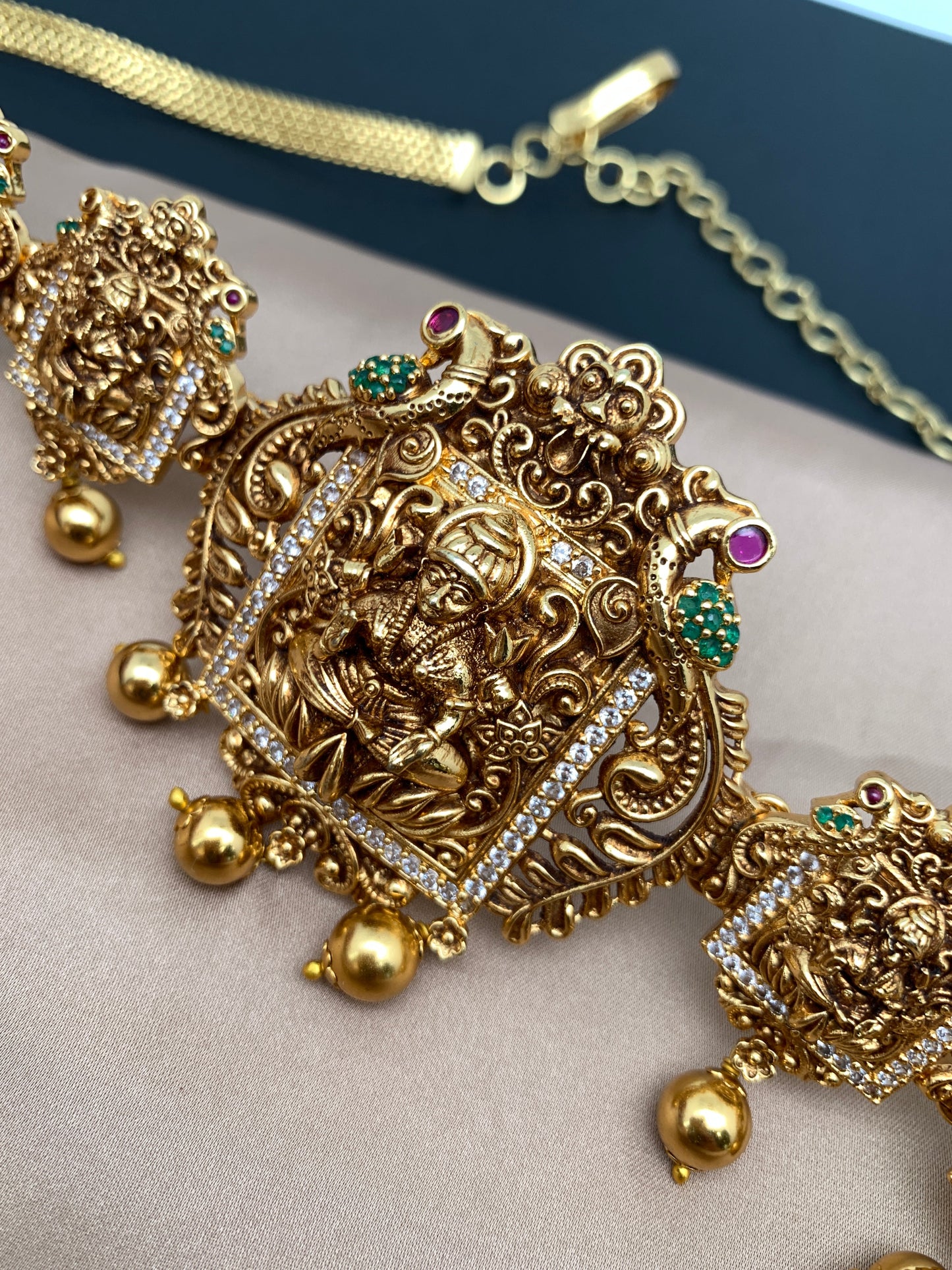 Goddess Lakshmi Nakshi AD Matte Finish Waist Chain Vaddanam