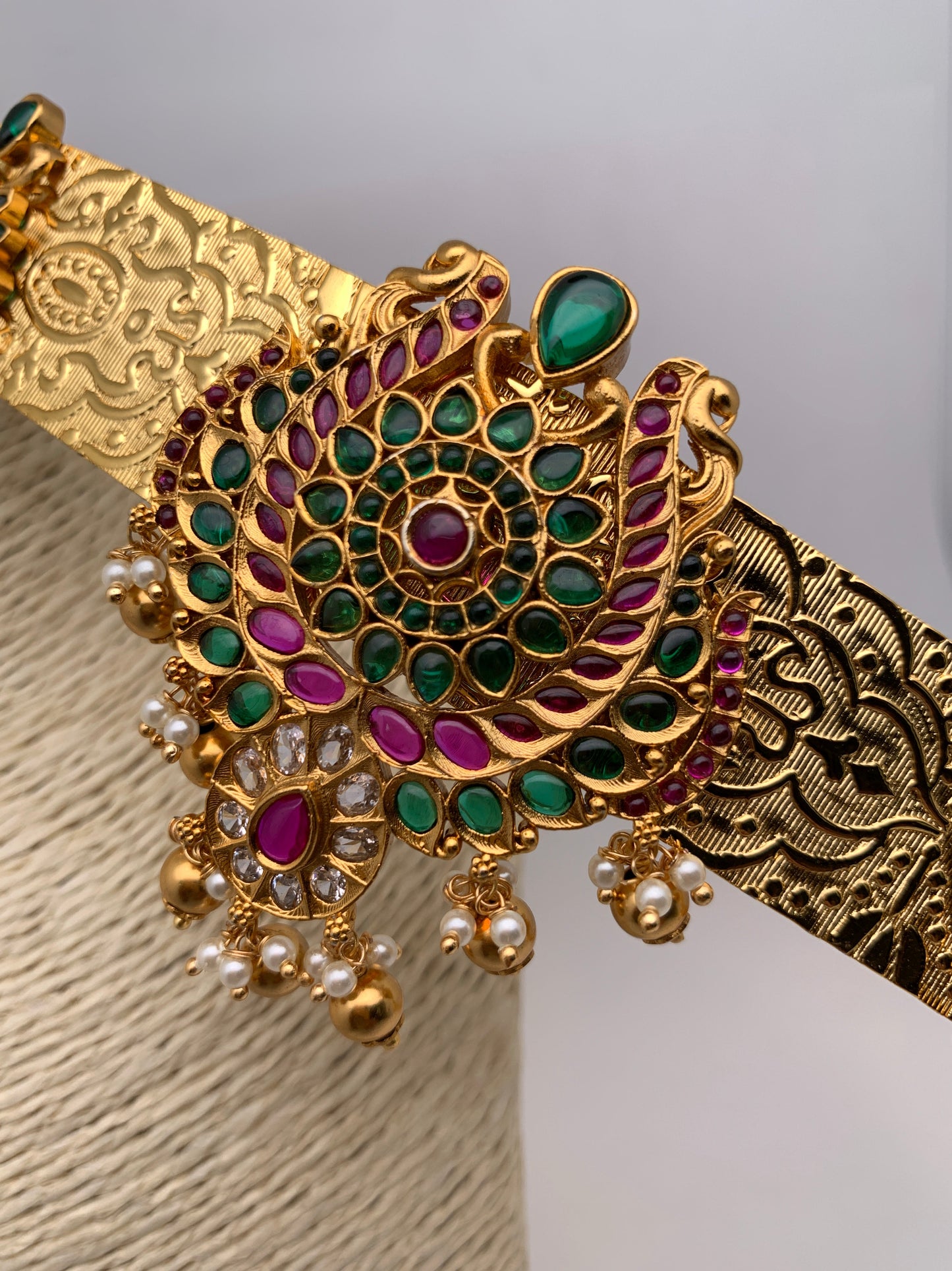 Red Green Kemp CZ Self Design Hip Belt Vaddanam