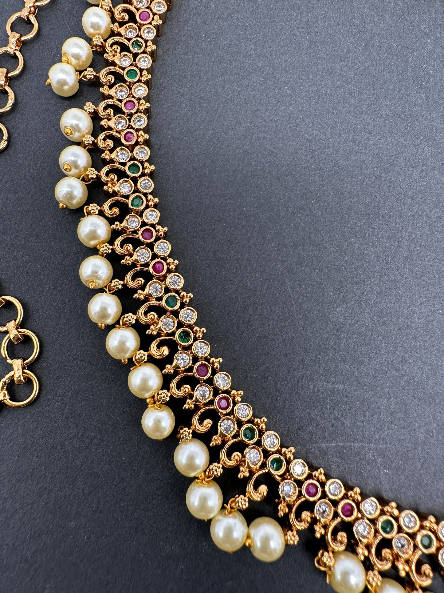 Simple Multi Stone Matte Finish Hip Chain Vaddanam