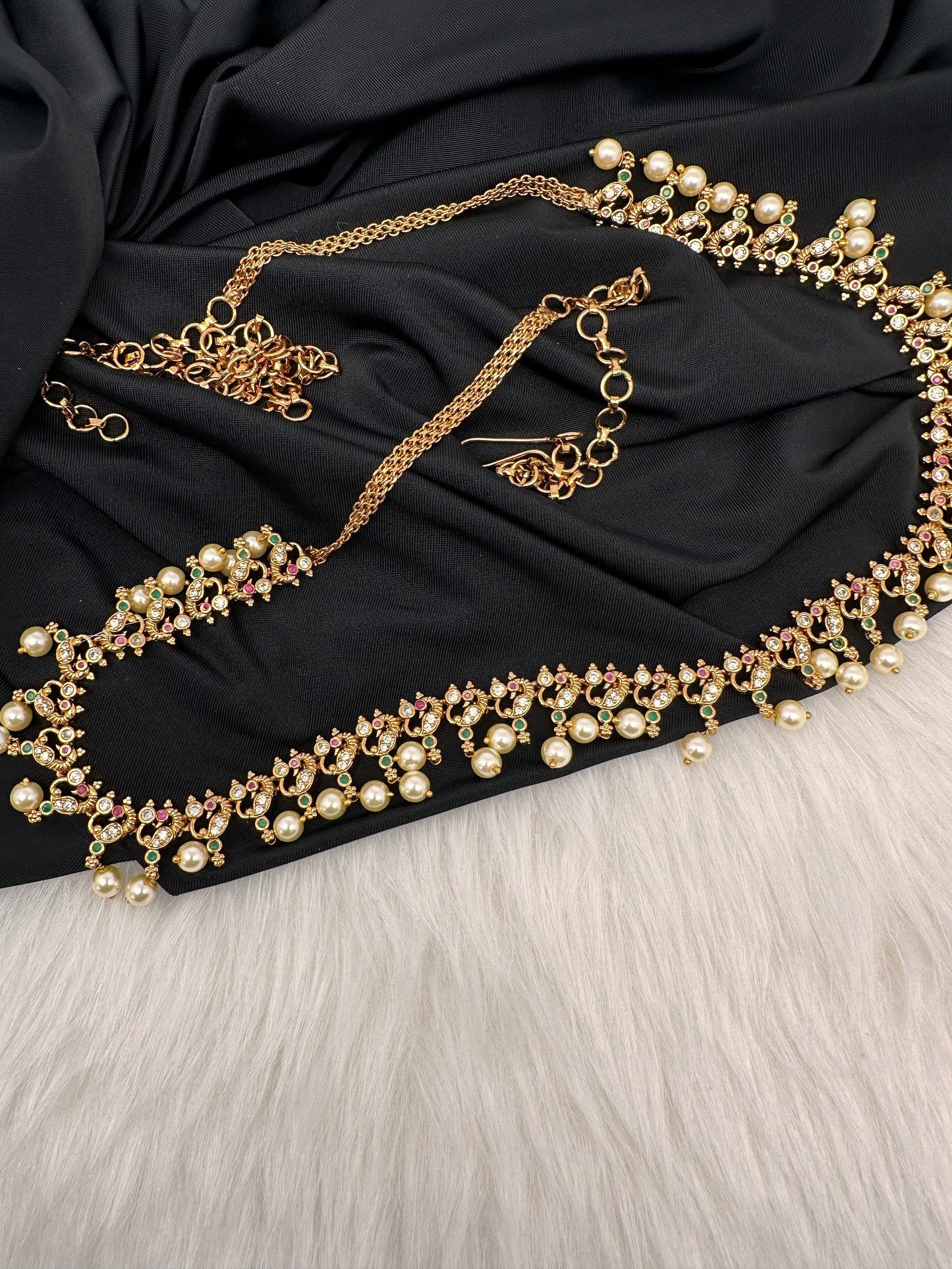 Simple Multi Stone Matte Finish Hip Chain Vaddanam