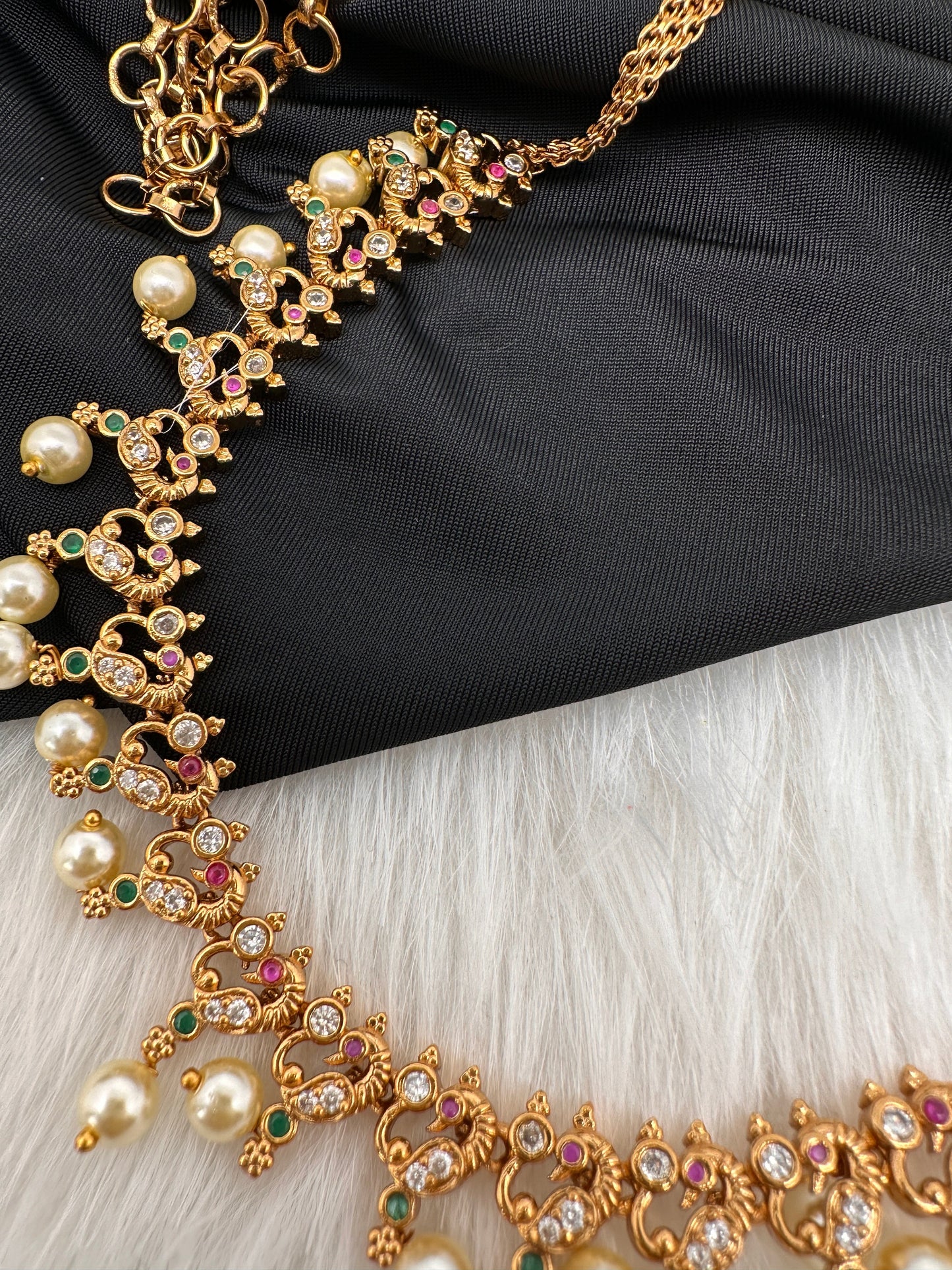 Simple Multi Stone Matte Finish Hip Chain Vaddanam