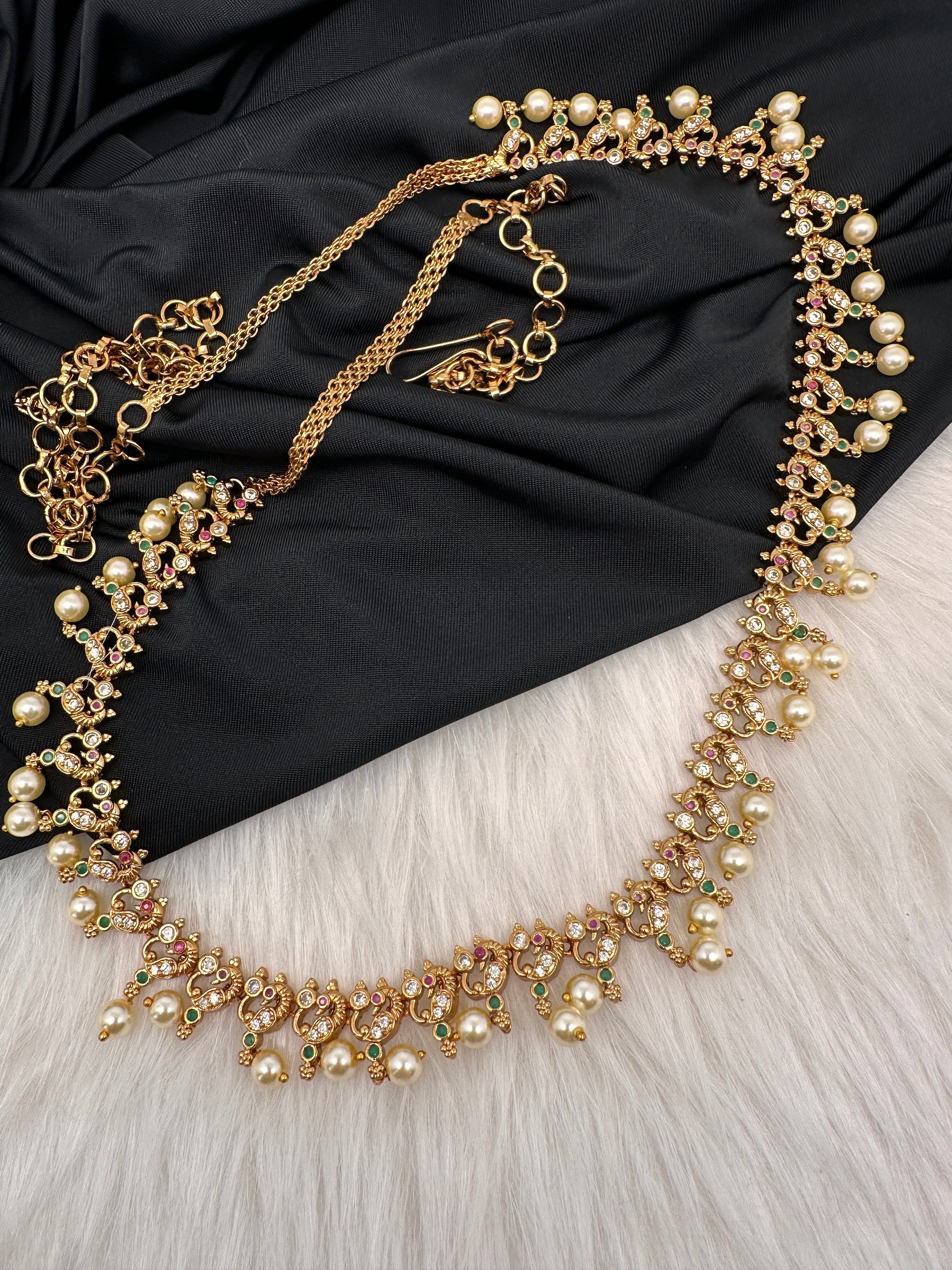 Simple Multi Stone Matte Finish Hip Chain Vaddanam