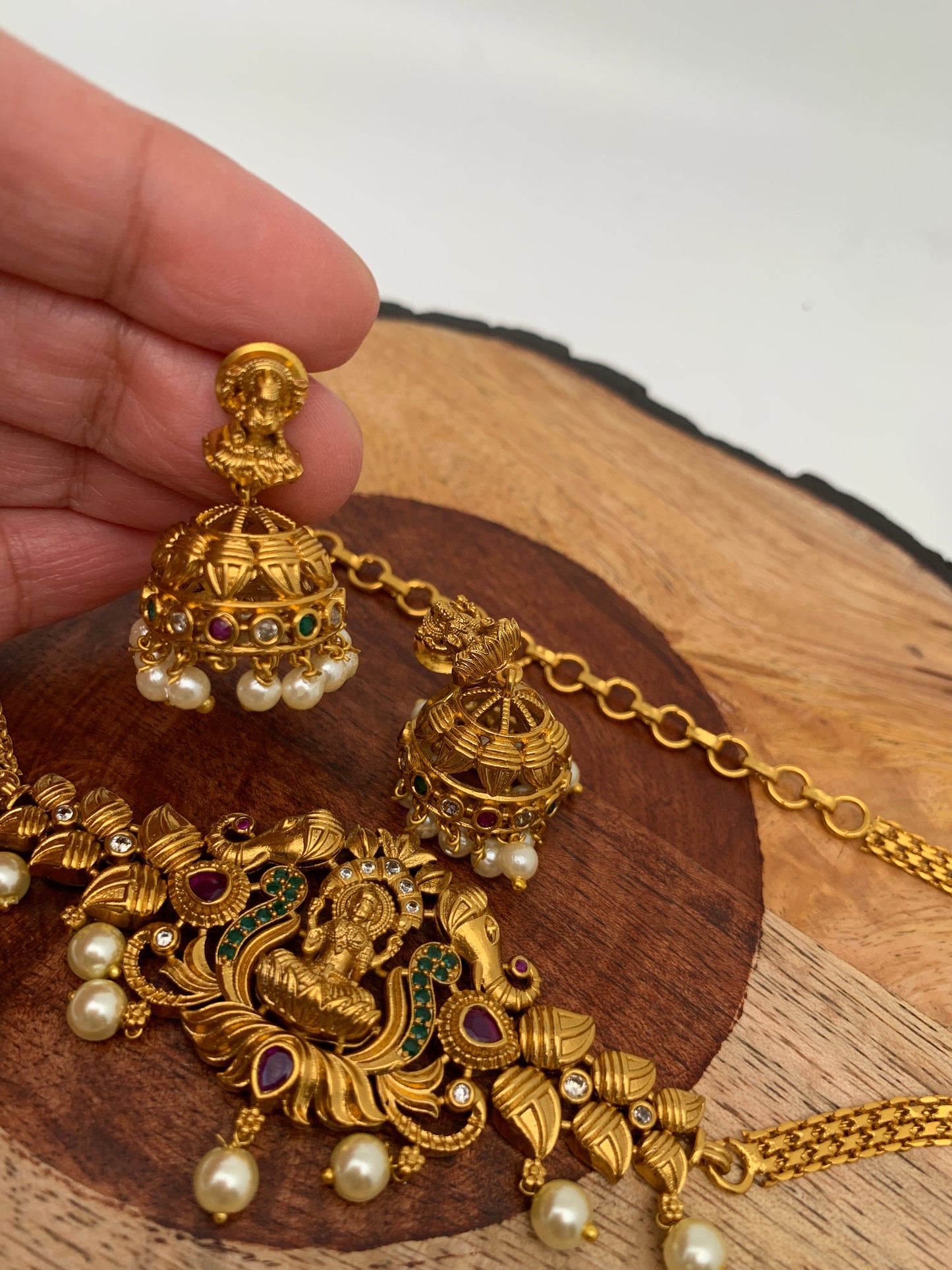Goddess Lakshmi with Elephants Red Green Kemp CZ Choker