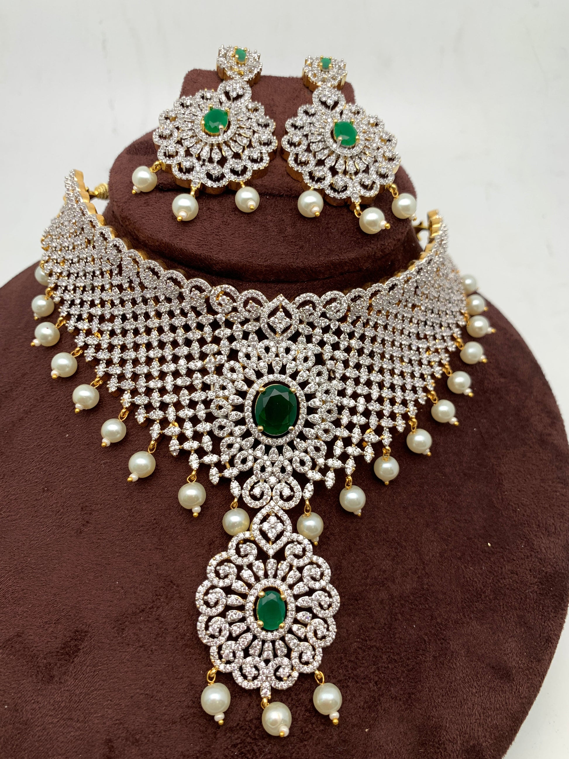 Diamond finish choker Clearance