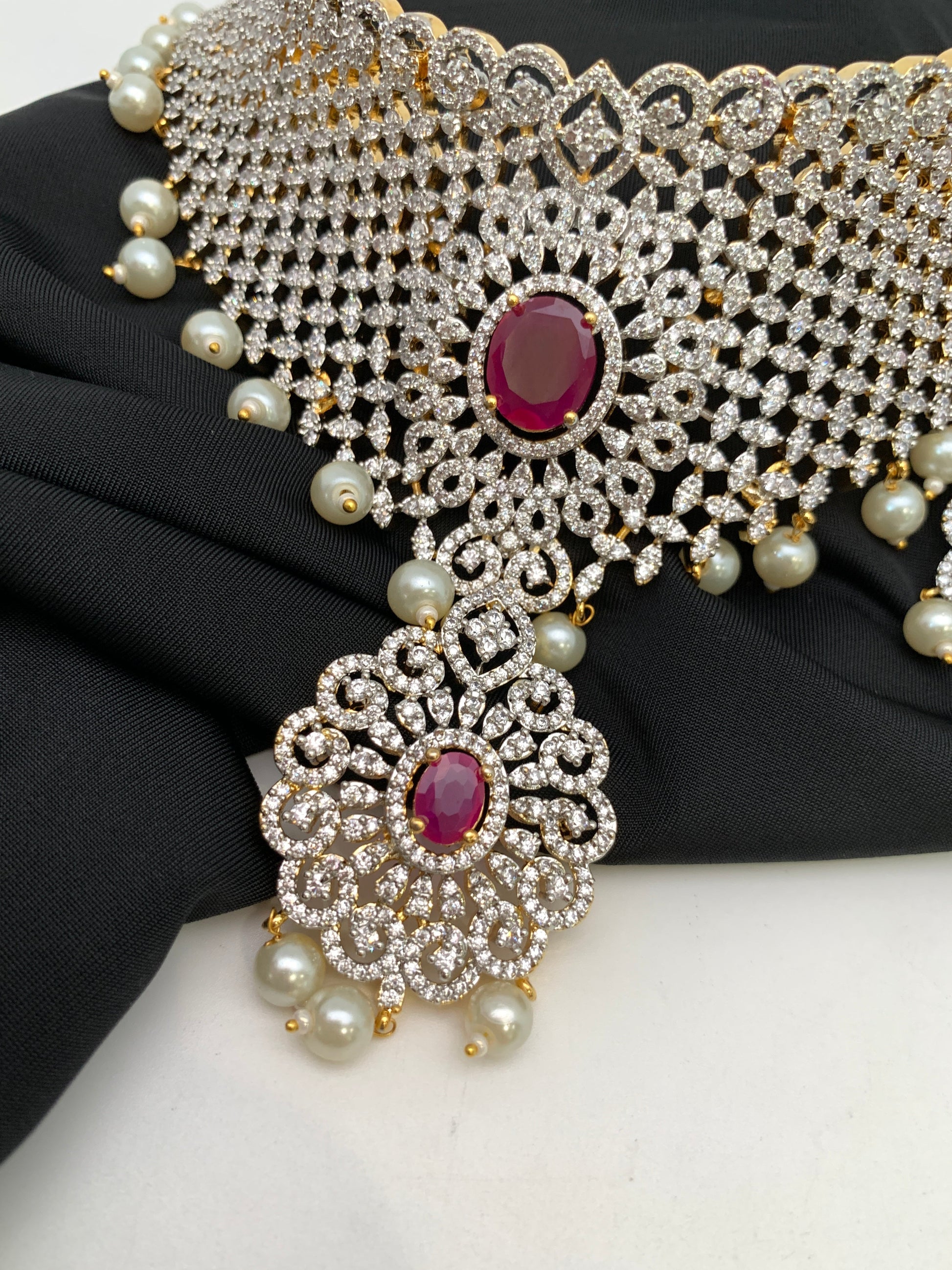 Diamond finish choker Clearance