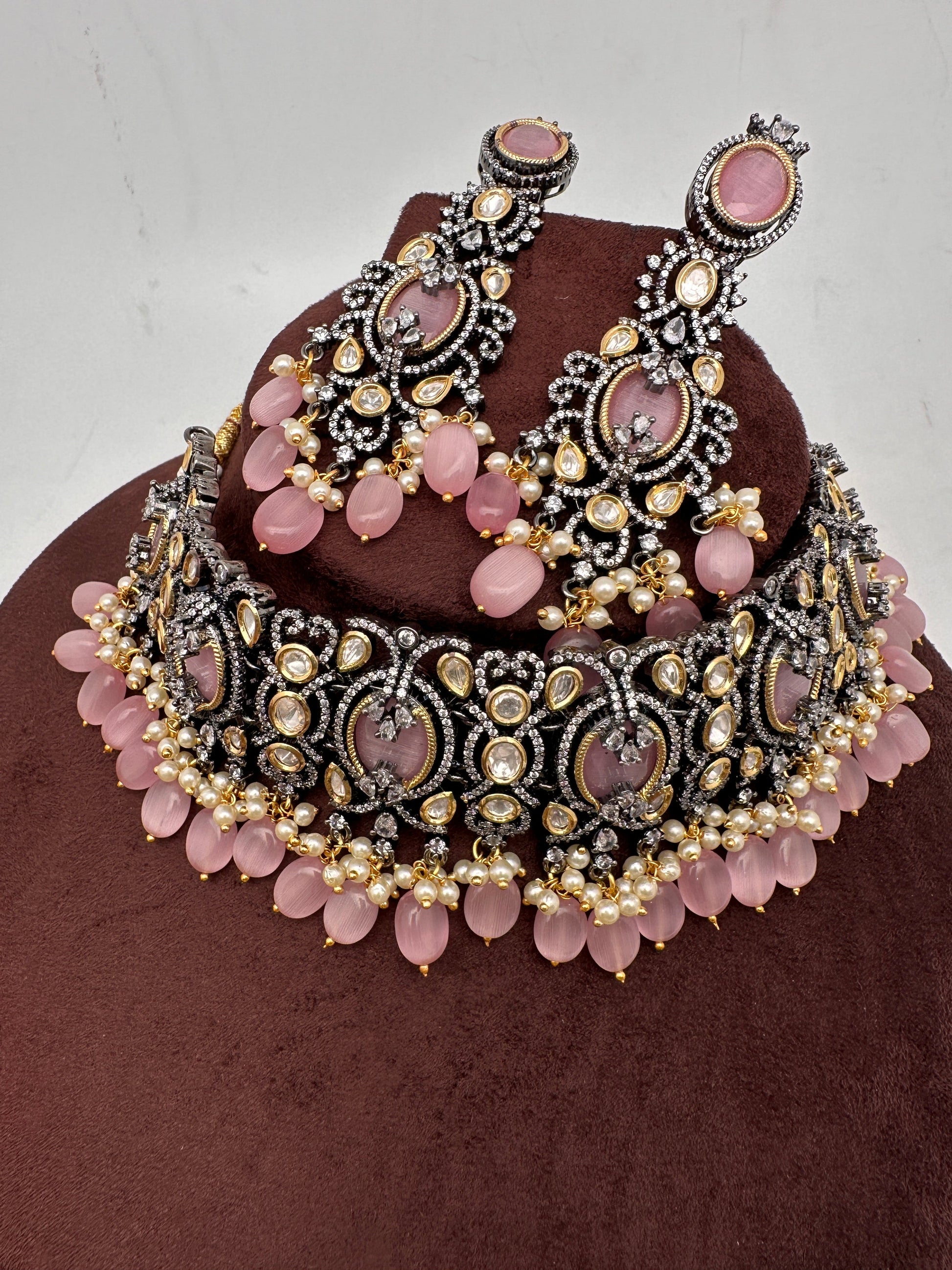 Moissanite Kundan Victorian Finish Color Stone Color beads Choker - Pink