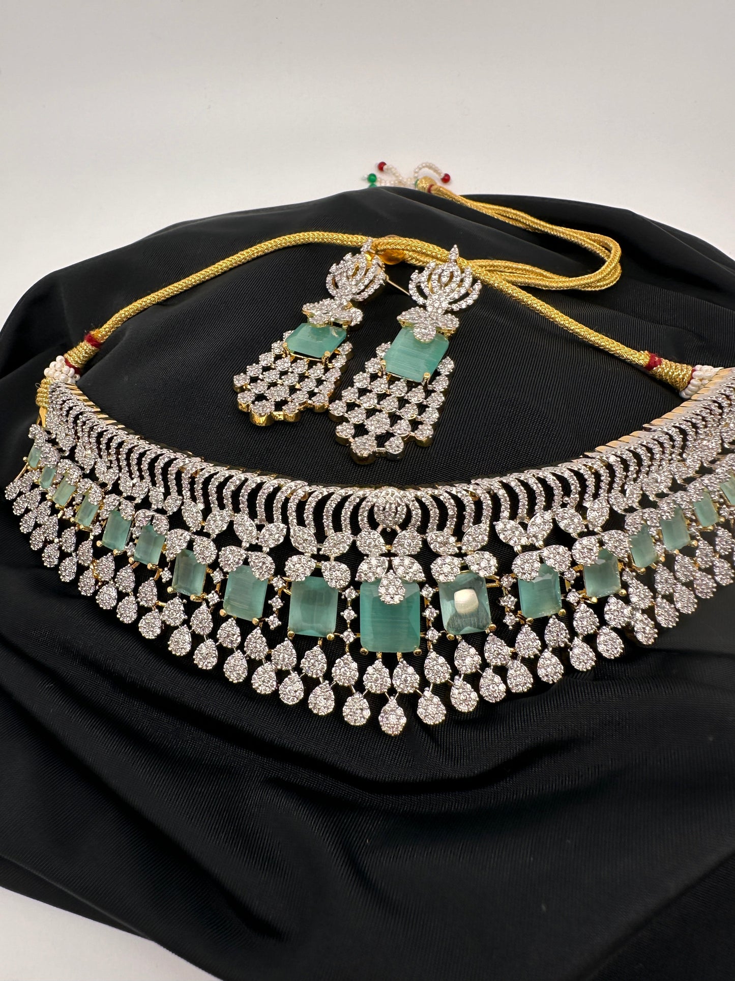 AD Color Stone Choker - LightGreen