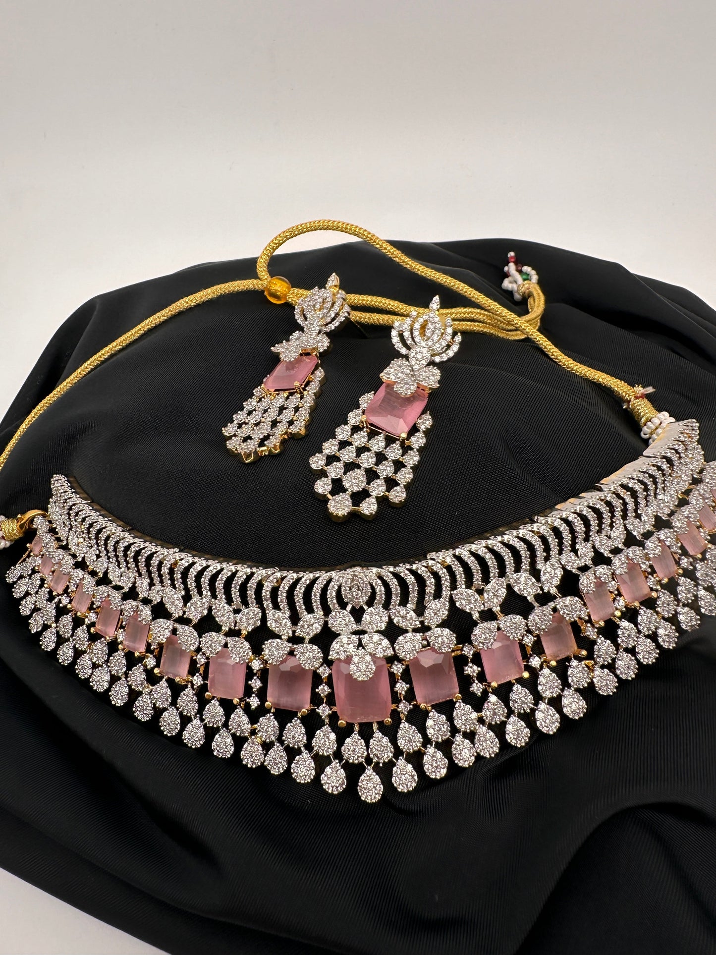 AD Color Stone Choker - Pink