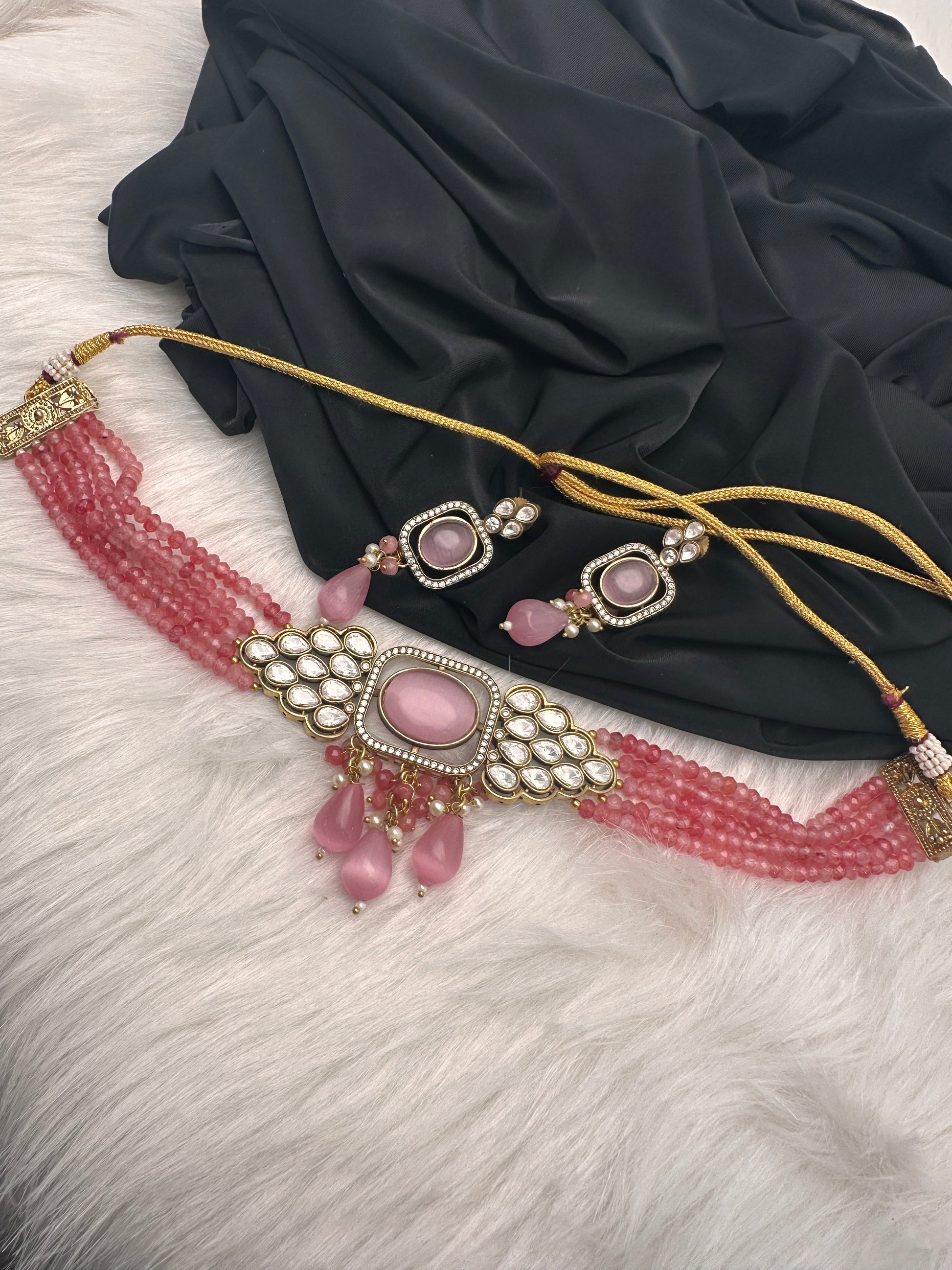 Moissanite Color Stone Mehendi Polish Choker - Pink