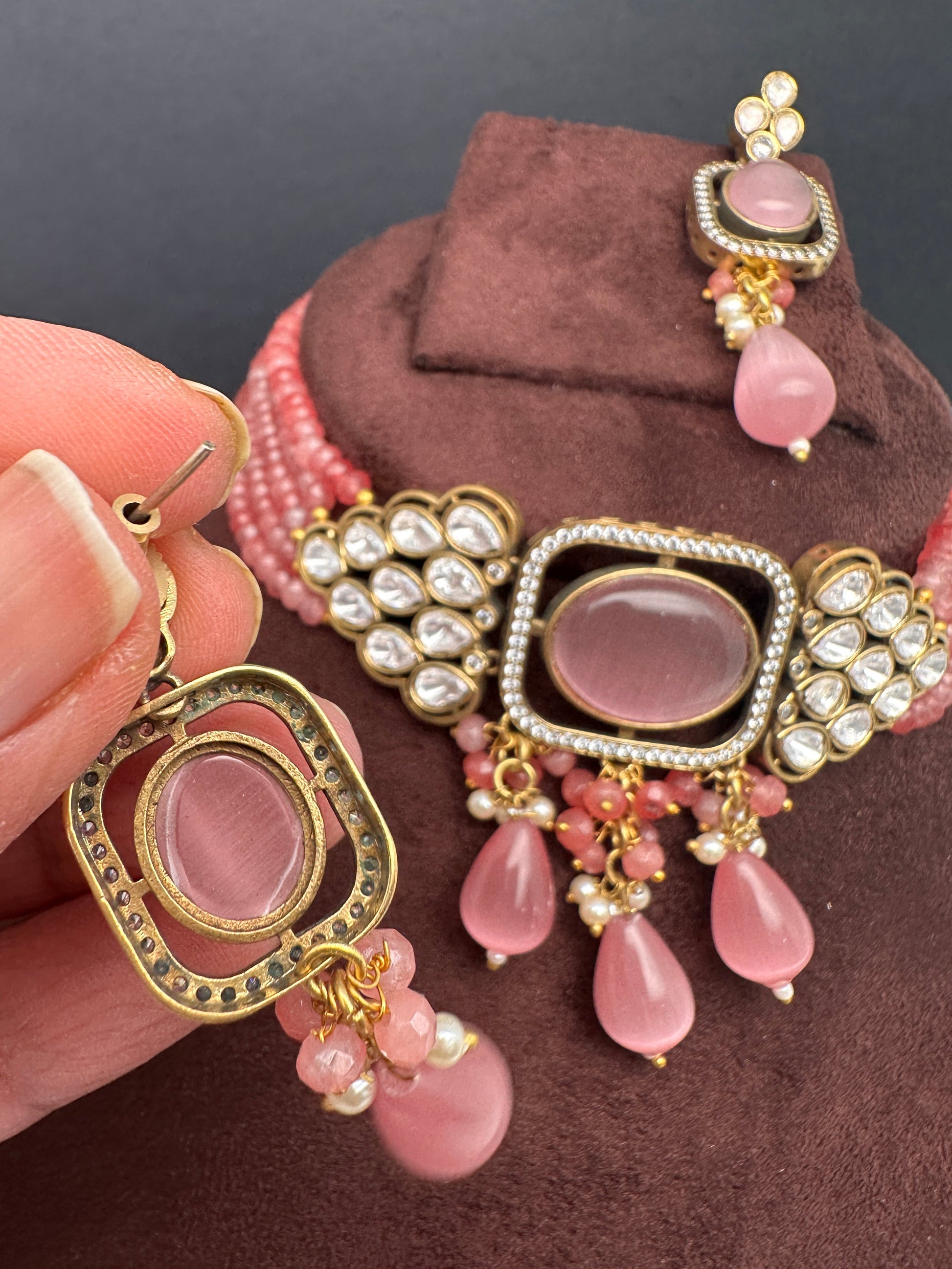 Moissanite Color Stone Mehendi Polish Choker - Pink
