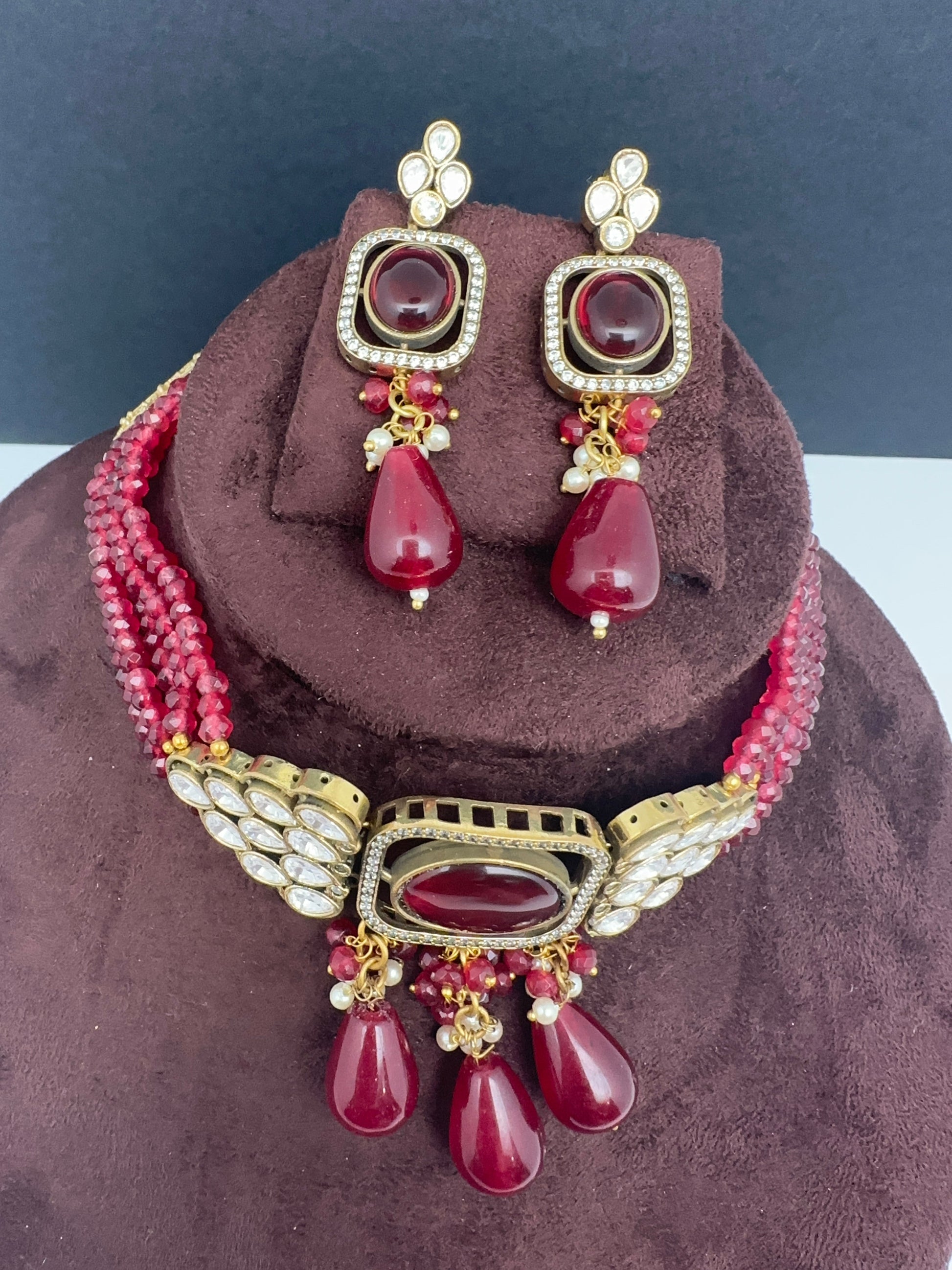 Moissanite Color Stone Mehendi Polish Choker - Red
