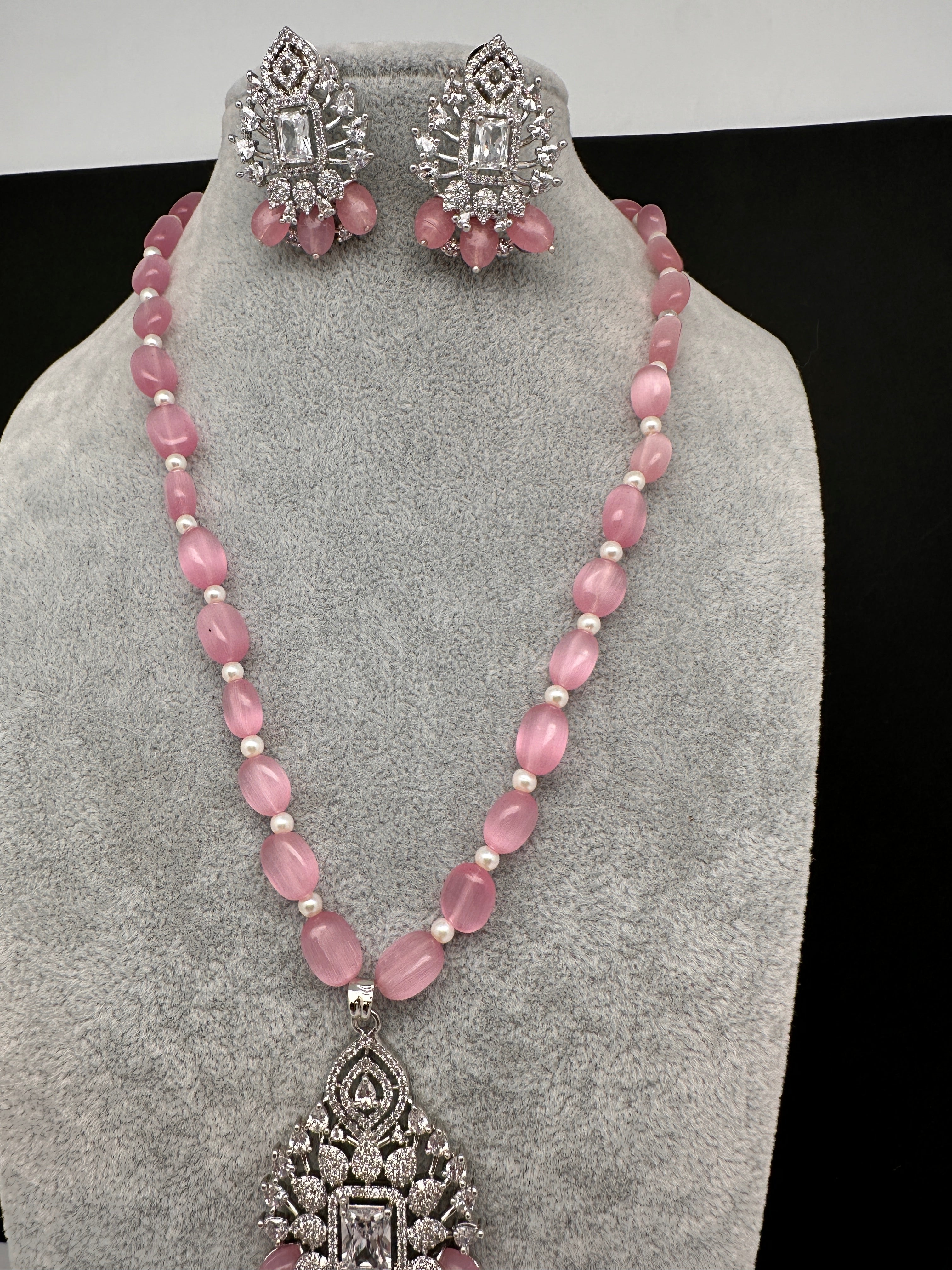 Pearl and Pink bead necklace – Magachelle Jewelry