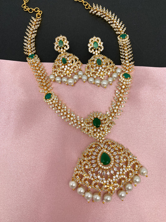 AD Green Stone Golden Finish Short Necklace