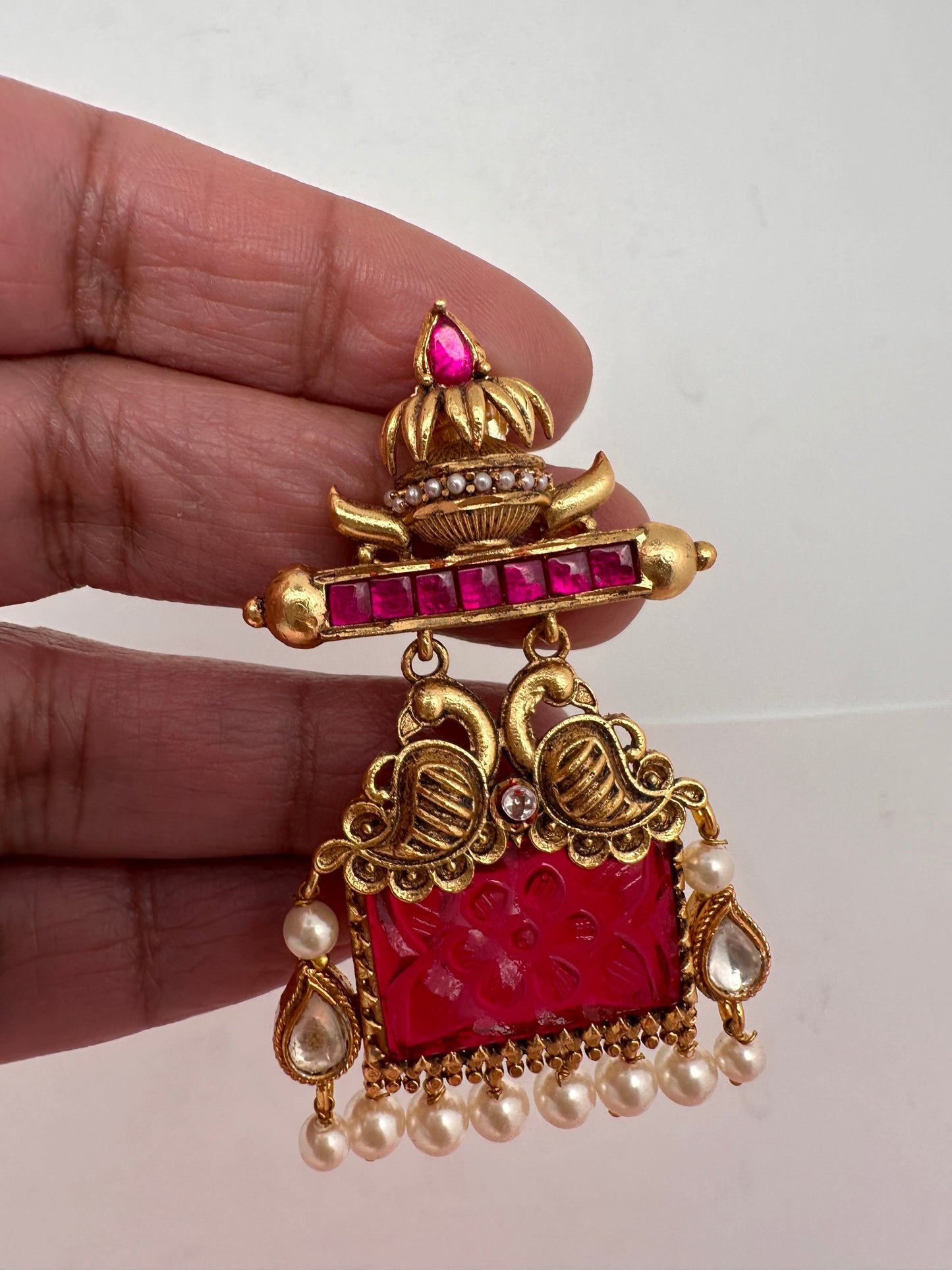 Red Jadau Kundan Red Carved Stone Earrings