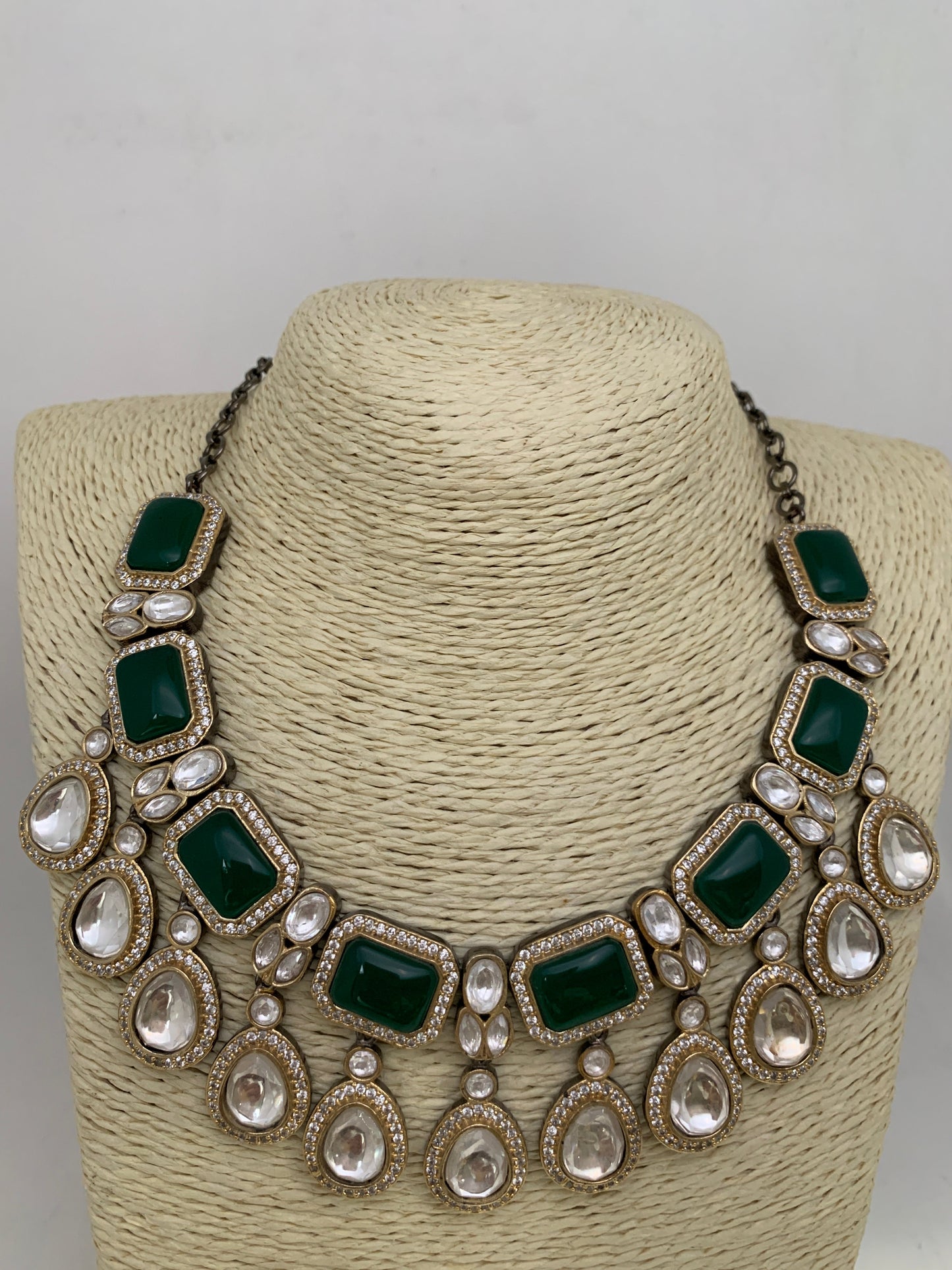Kundan Uncut Diamond Finish Green Stone Necklace