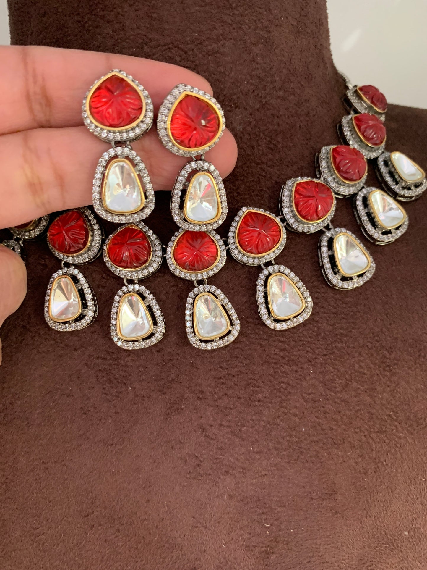Moissanite Polki Red Carved Stone Victorian Silver Polish Short Necklace