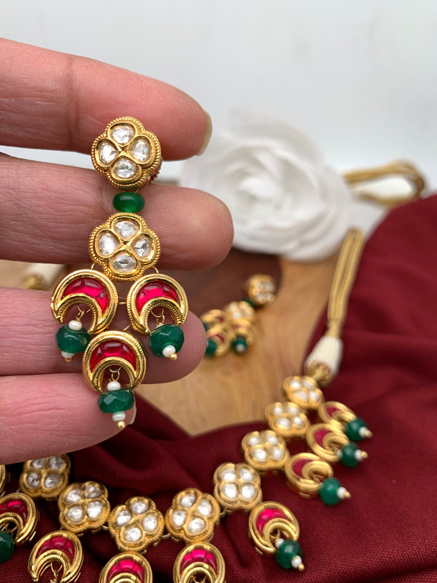 Kundan Floral Short Necklace