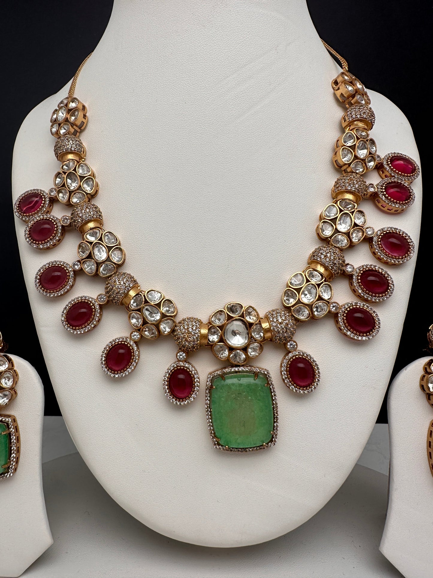 Kundan Floral Pink Green Stone Short Necklace