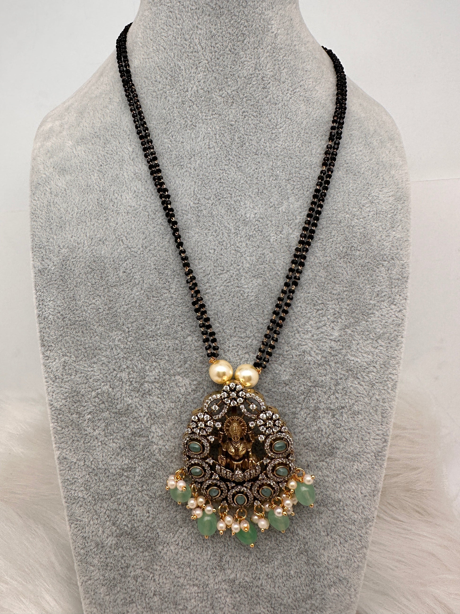 Goddess Lakshmi Color Stone Color Beads Mangalsutra Necklace - LightGreen
