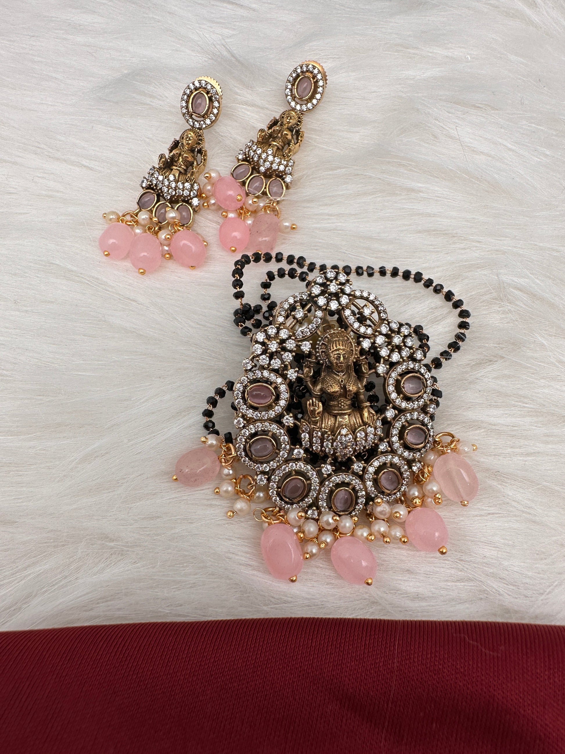 Goddess Lakshmi Color Stone Color Beads Mangalsutra Necklace - Pink