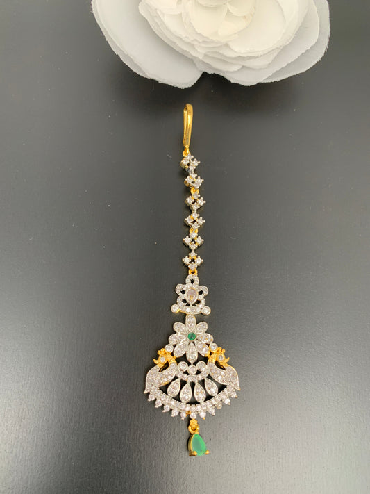 Diamond Finish Maangteeka with Green Stone