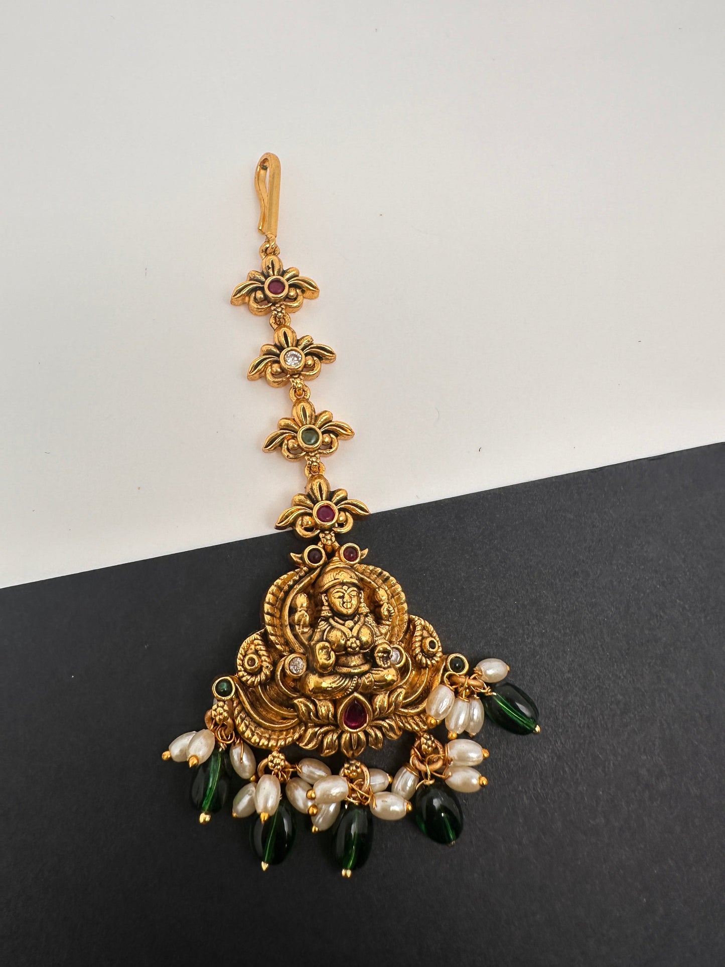 Nakshi Goddess Lakshmi Matte Mang Tika - Green