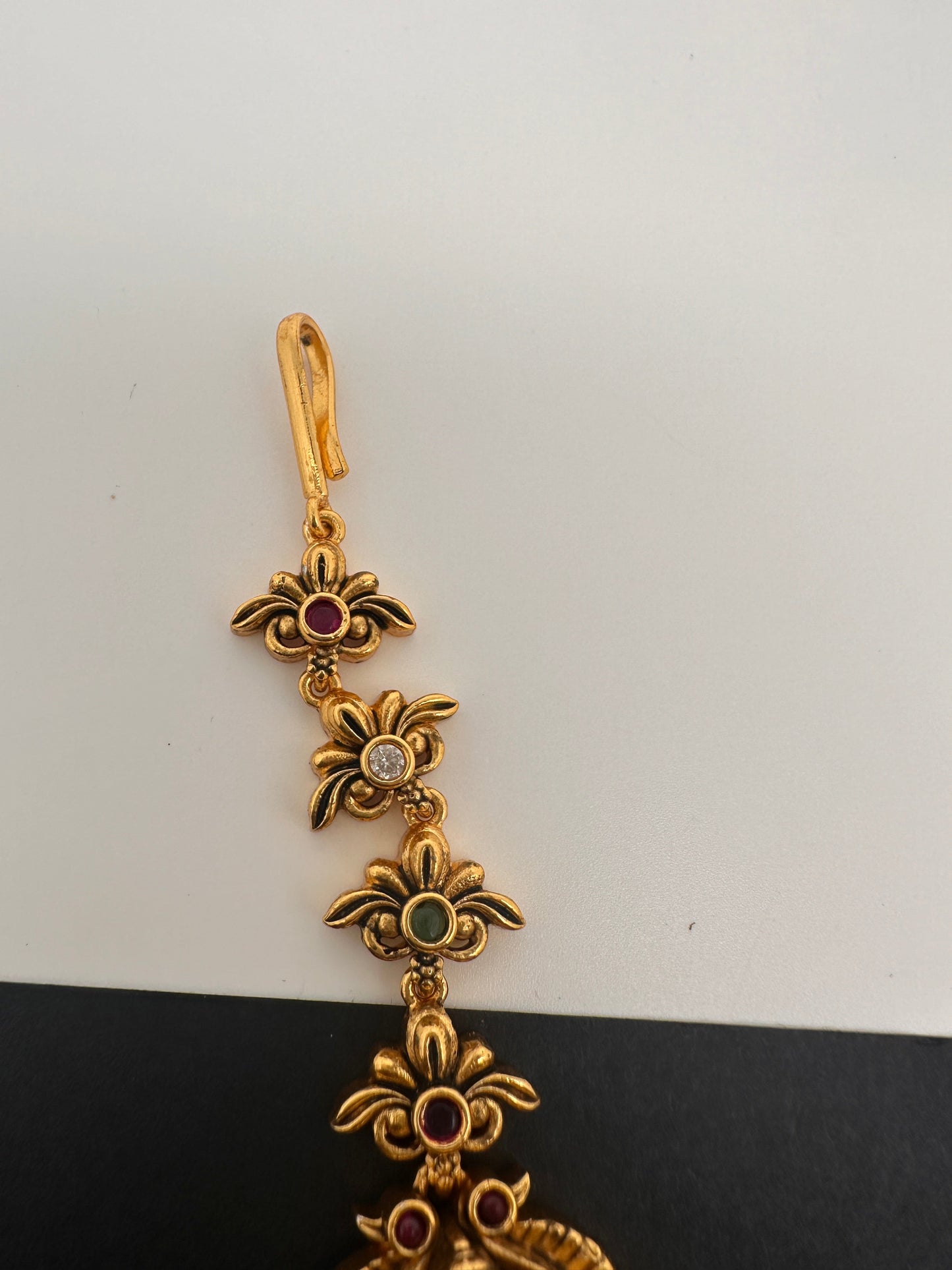 Nakshi Goddess Lakshmi Matte Mang Tika - Red