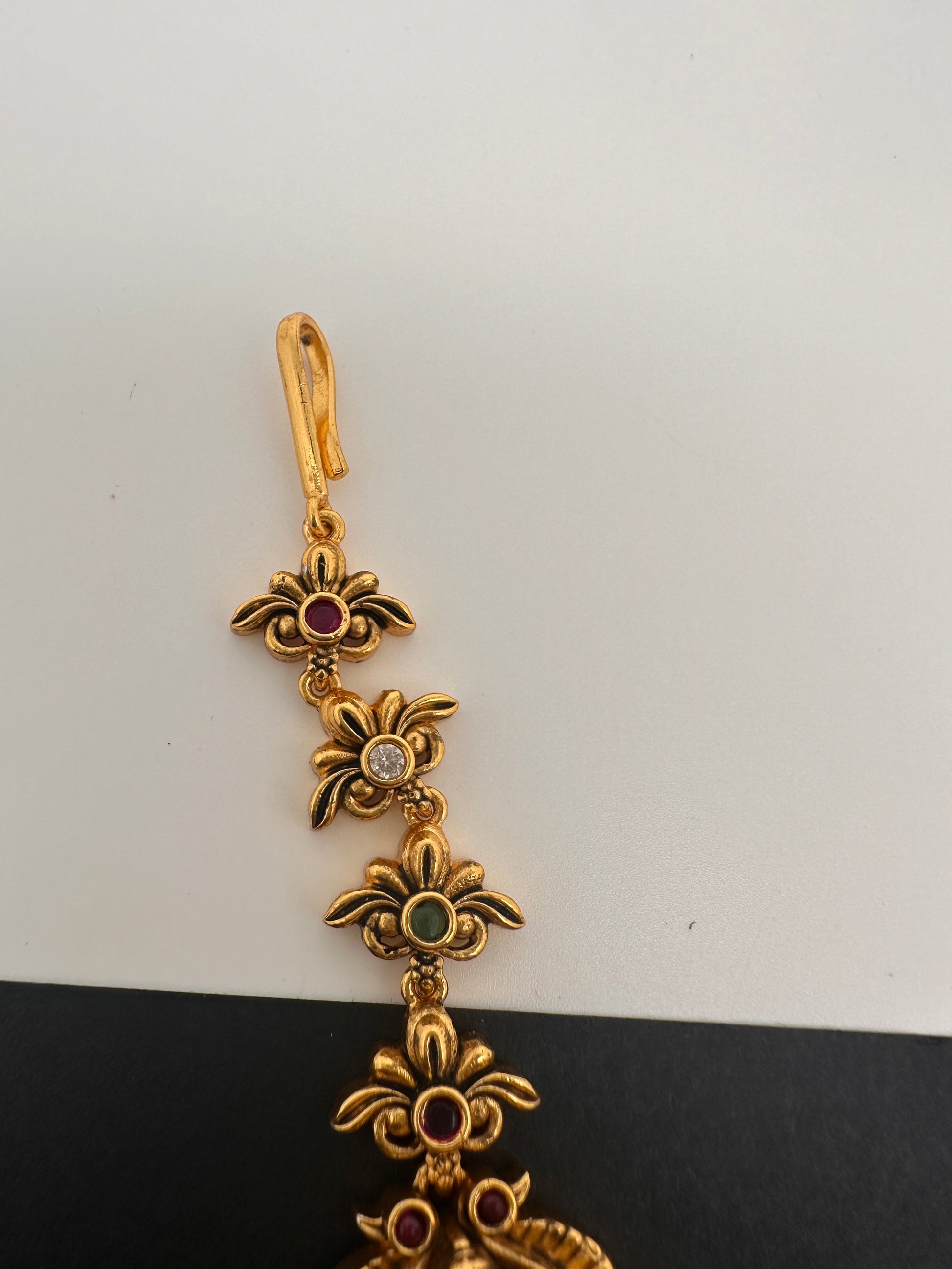 Nakshi Goddess Lakshmi Matte Mang Tika - Red